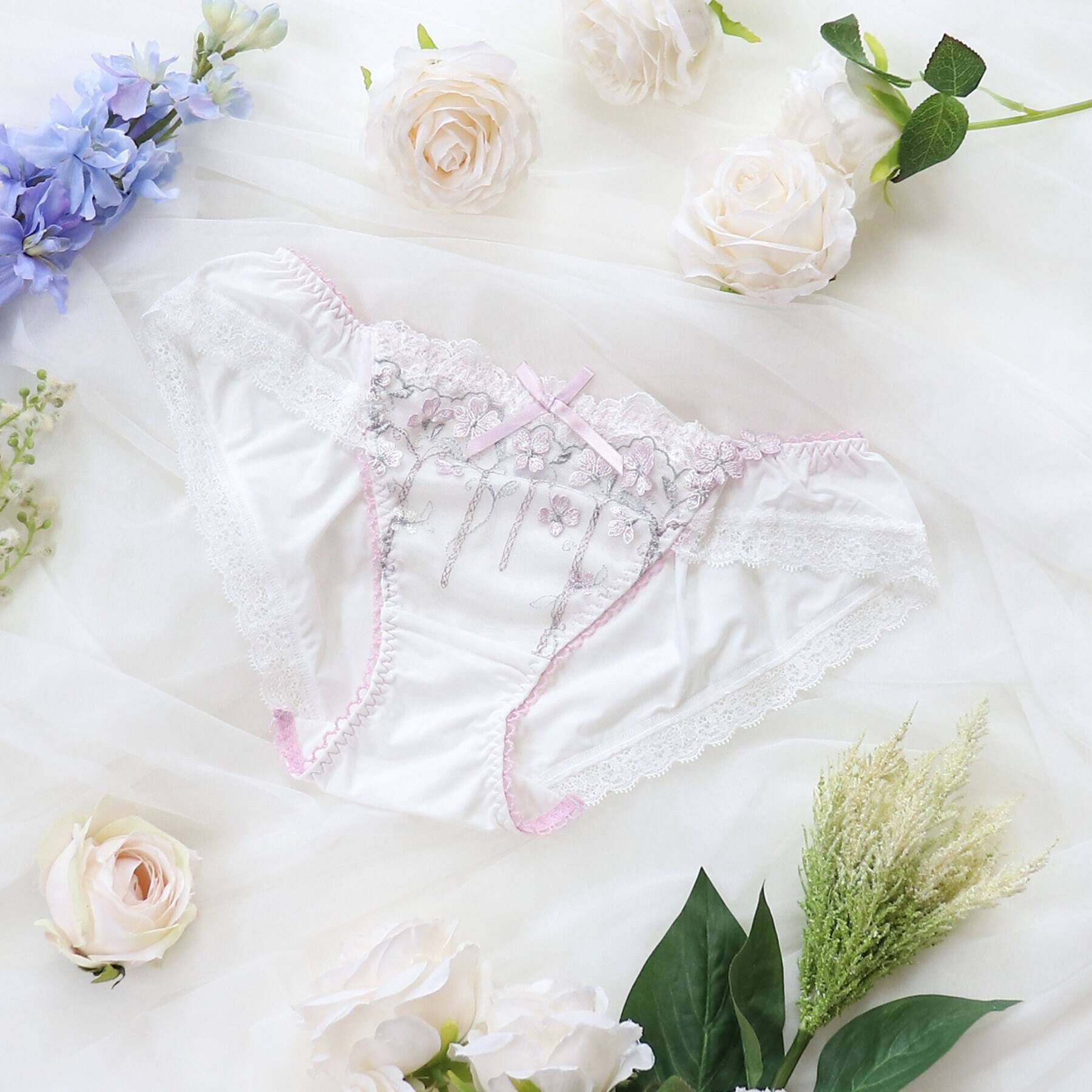 Risa Magli「メルティ ノーマルショーツ」|インナー|ホワイト(001)