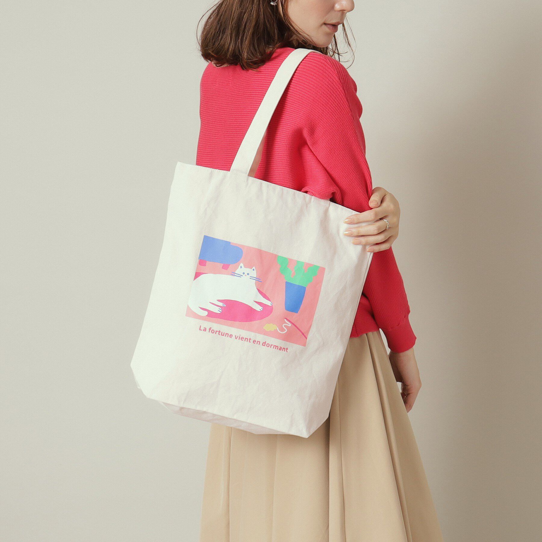 ITS&rsquo;DEMO「【A4対応／全7柄】グラフィックトート」|トートバッグ|アイボリー(204)