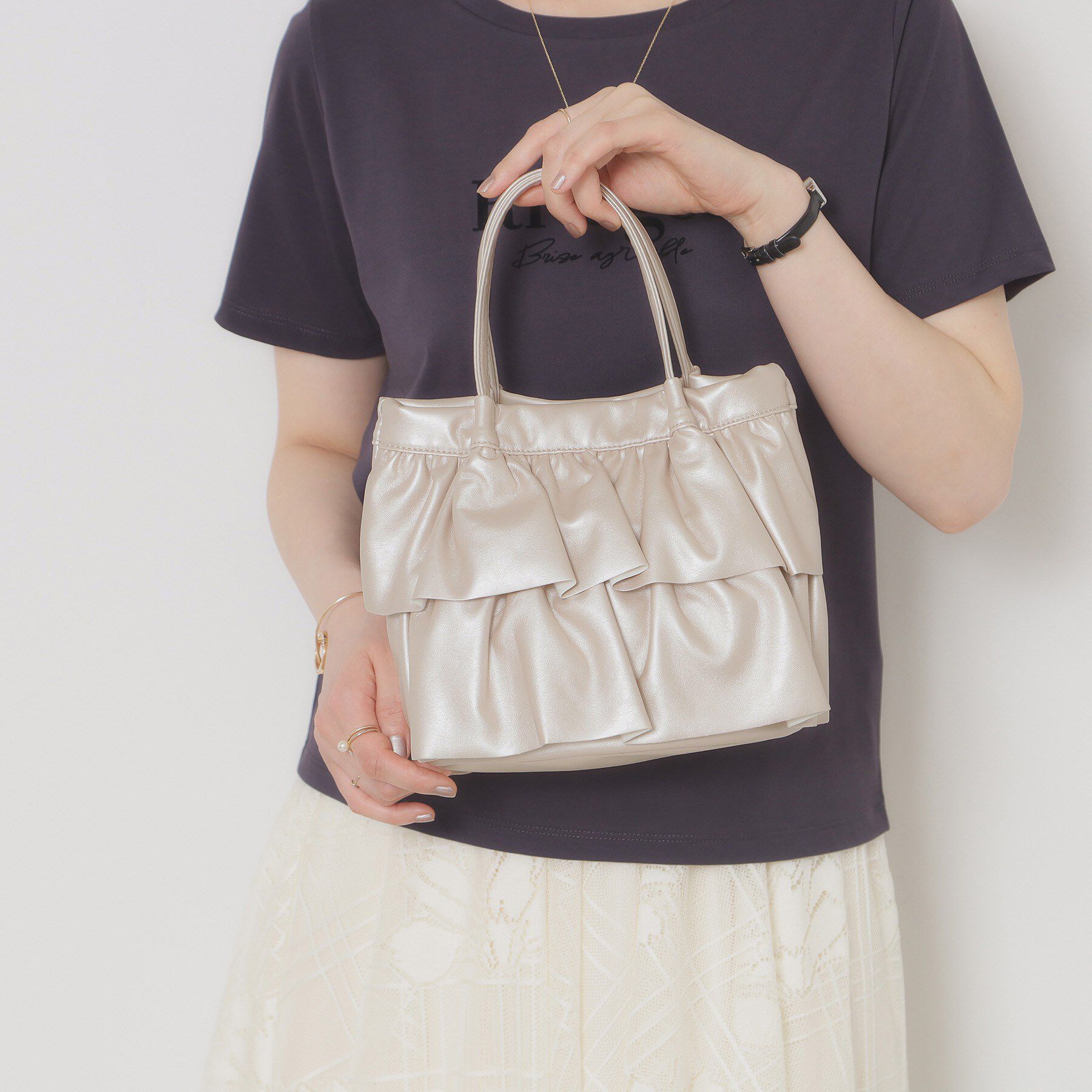 ITS&rsquo;DEMO「ラッフルミディトート」|ハンドバッグ|ホワイト(101)