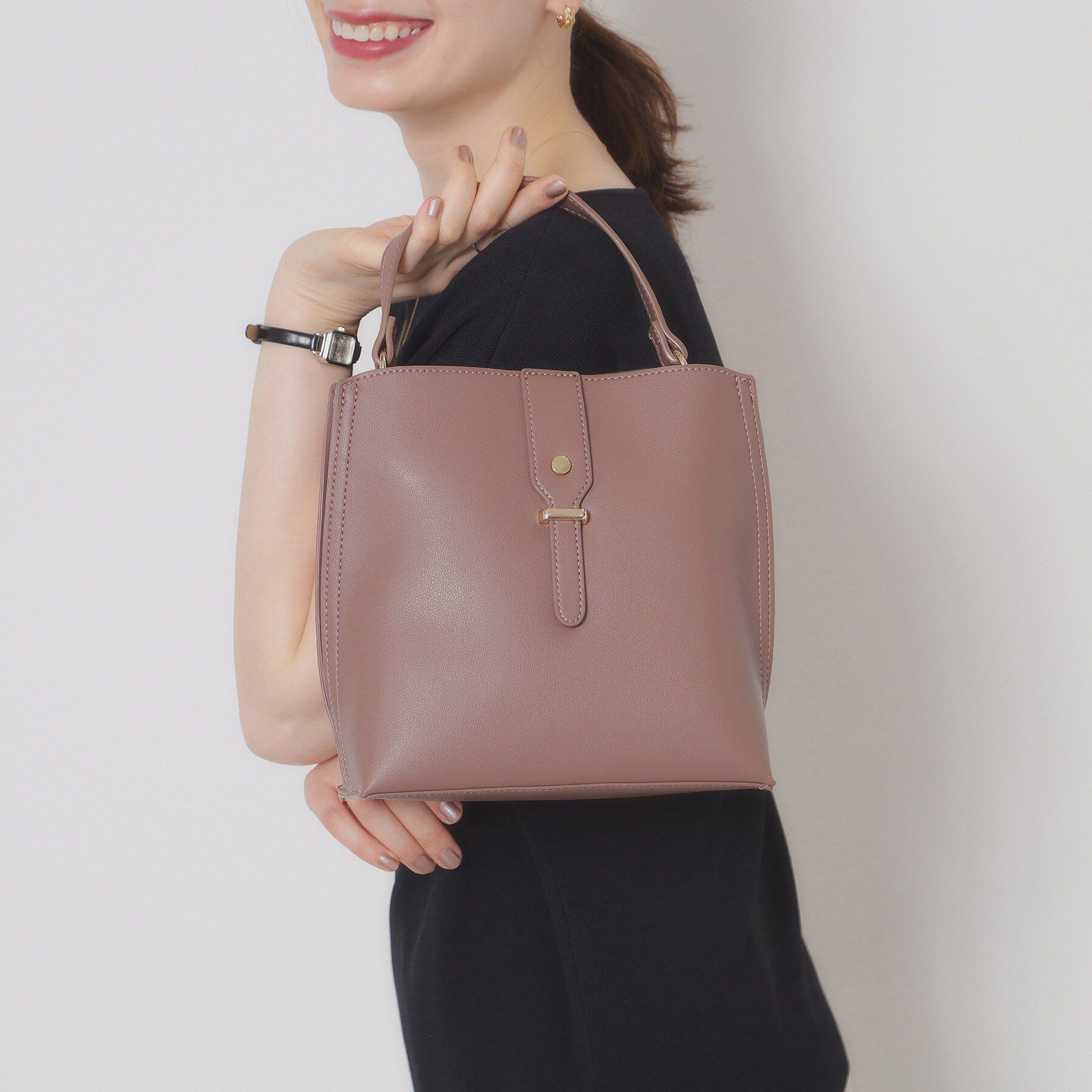 ITS&rsquo;DEMO「【2WAY】ベルト飾りミニショルダー」|ショルダー・メッセンジャー|トープ(054)