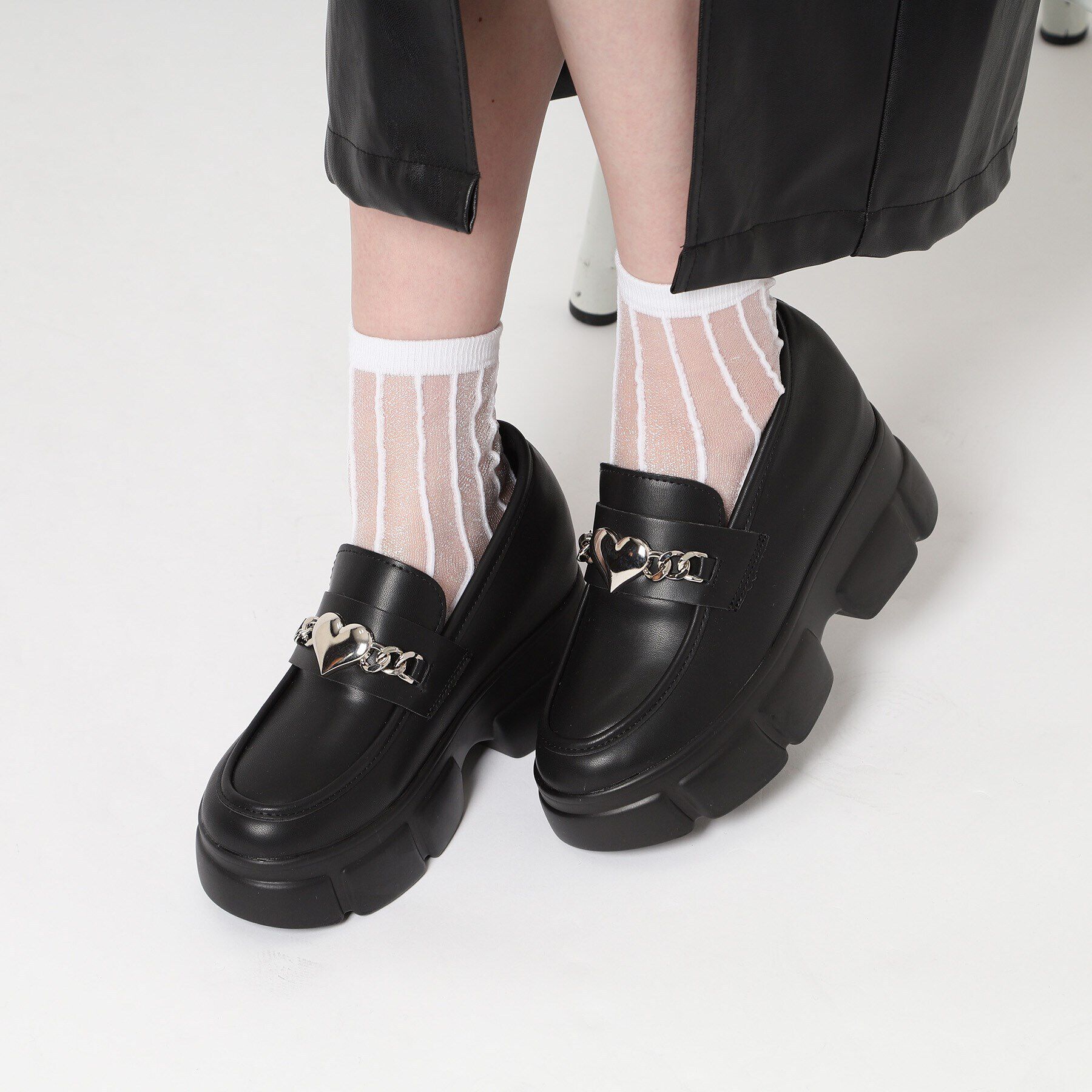 csT&P「厚底ハートチャーム付きローファーパンプス」|パンプス|