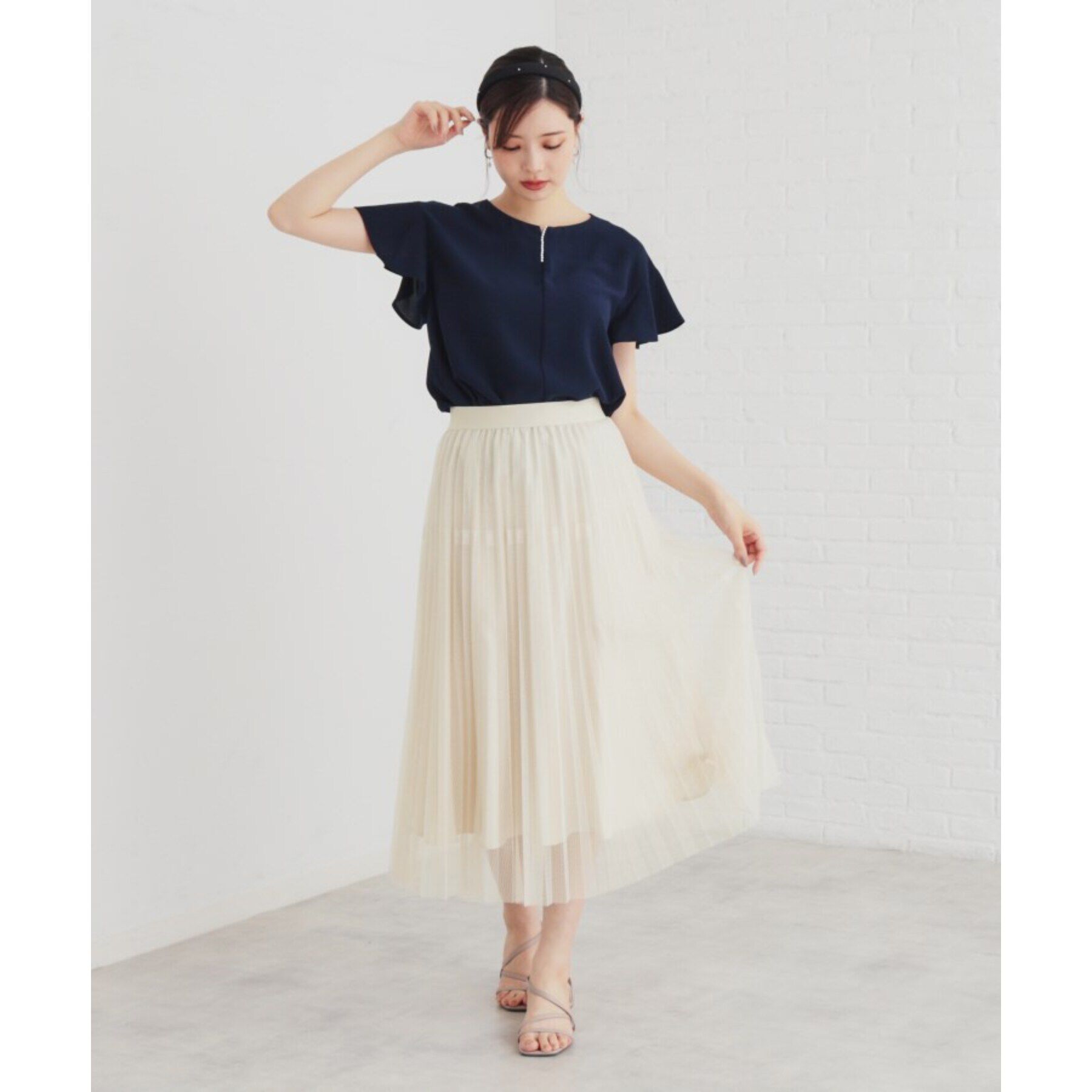 SunaUna「【人気急上昇！／4色展開】フリルスリーブパール調ブラウス」|シャツ・ブラウス|