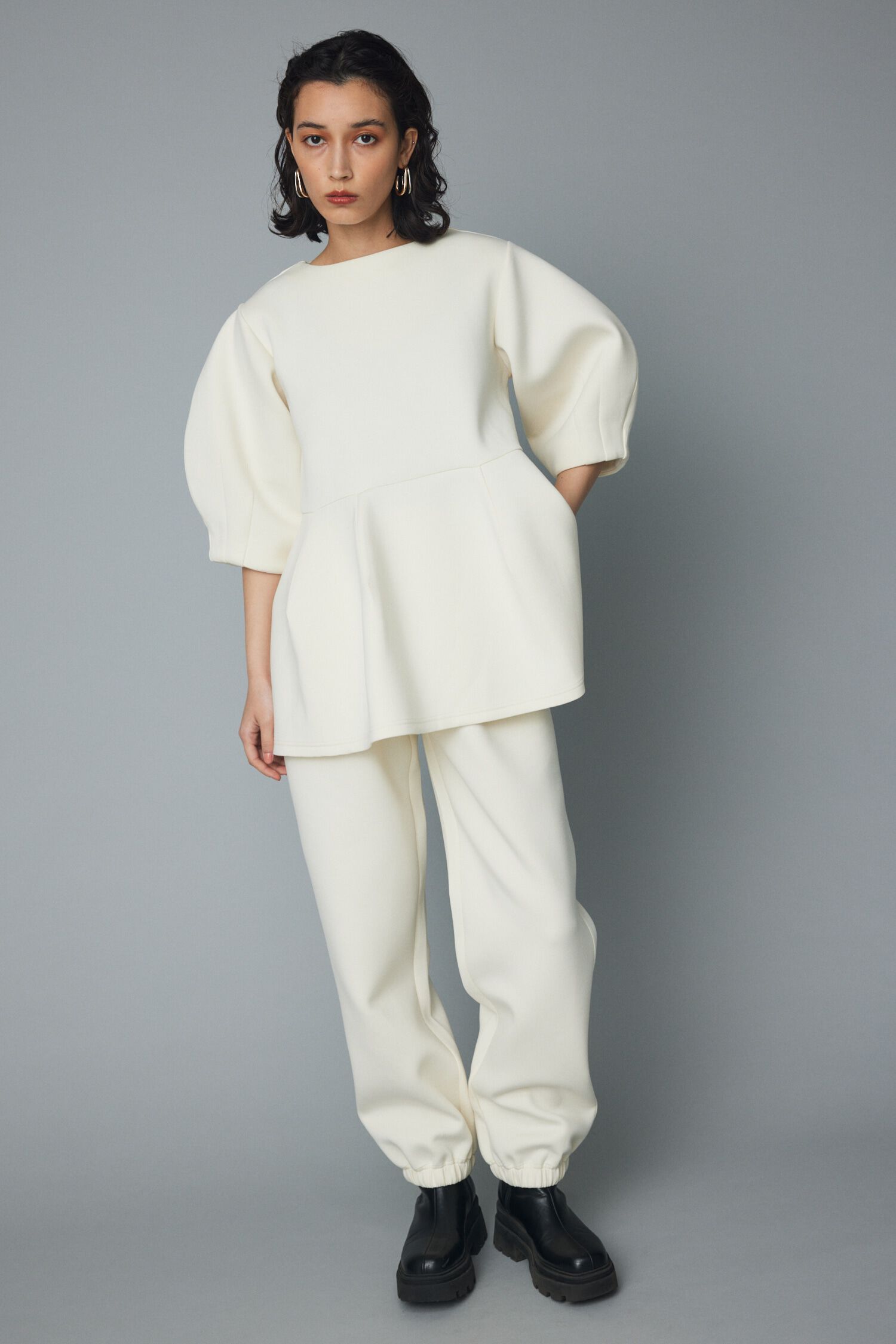 HeRIN.CYE「Feels puff sleeve tops」|Tシャツ・カットソー|