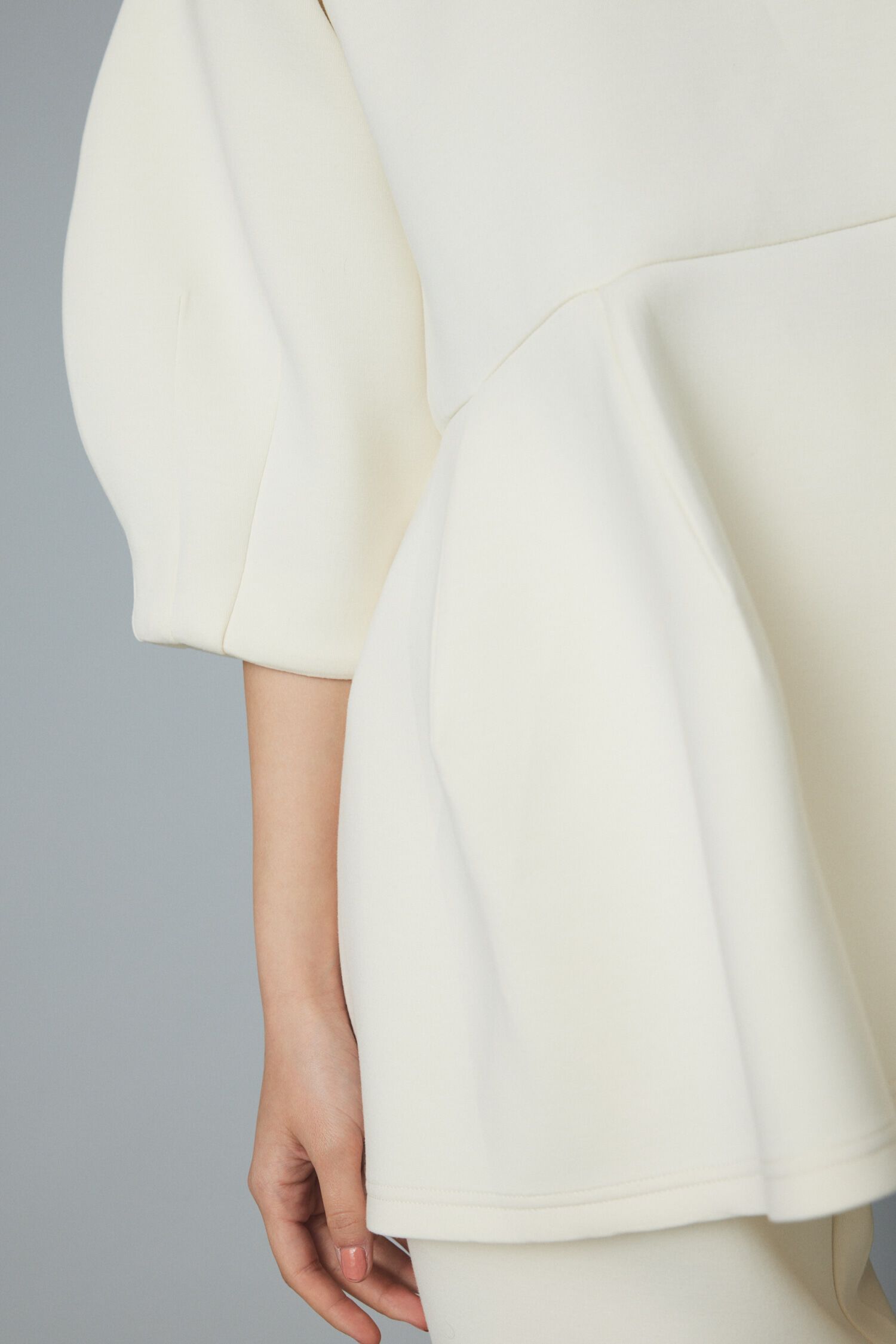 HeRIN.CYE「Feels puff sleeve tops」|Tシャツ・カットソー|