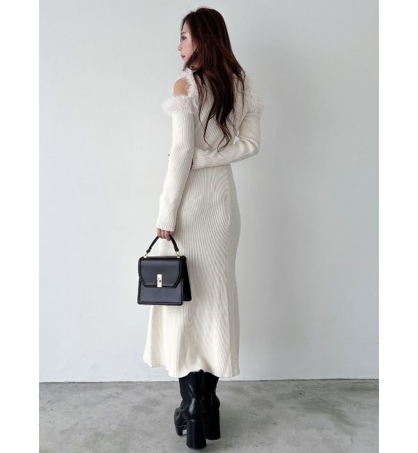 MERCURYDUO「ファーショルダーカットアウトニットワンピース」|ワンピース|
