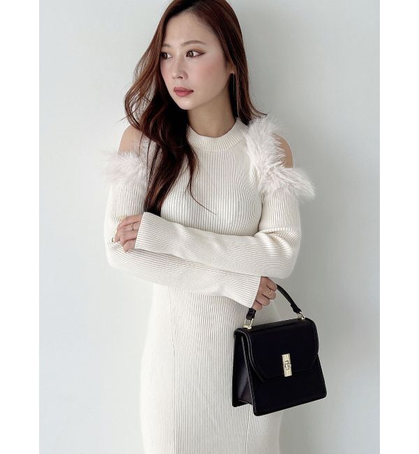 MERCURYDUO「ファーショルダーカットアウトニットワンピース」|ワンピース|