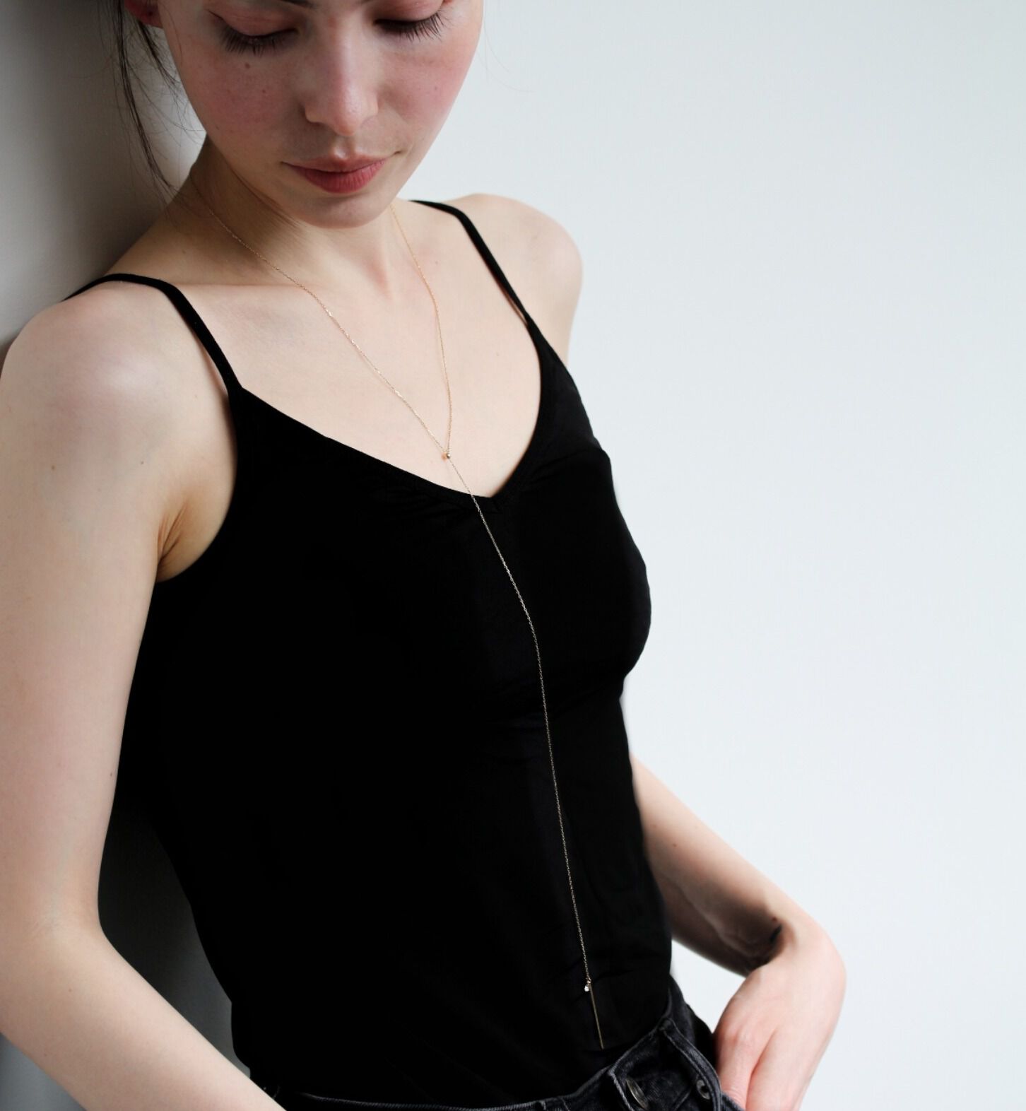  「シャンパンダイヤモンド 0.1ct ムーブチェーン ネックレス | K10YG 〈ヌーディー〉」|ネックレス|