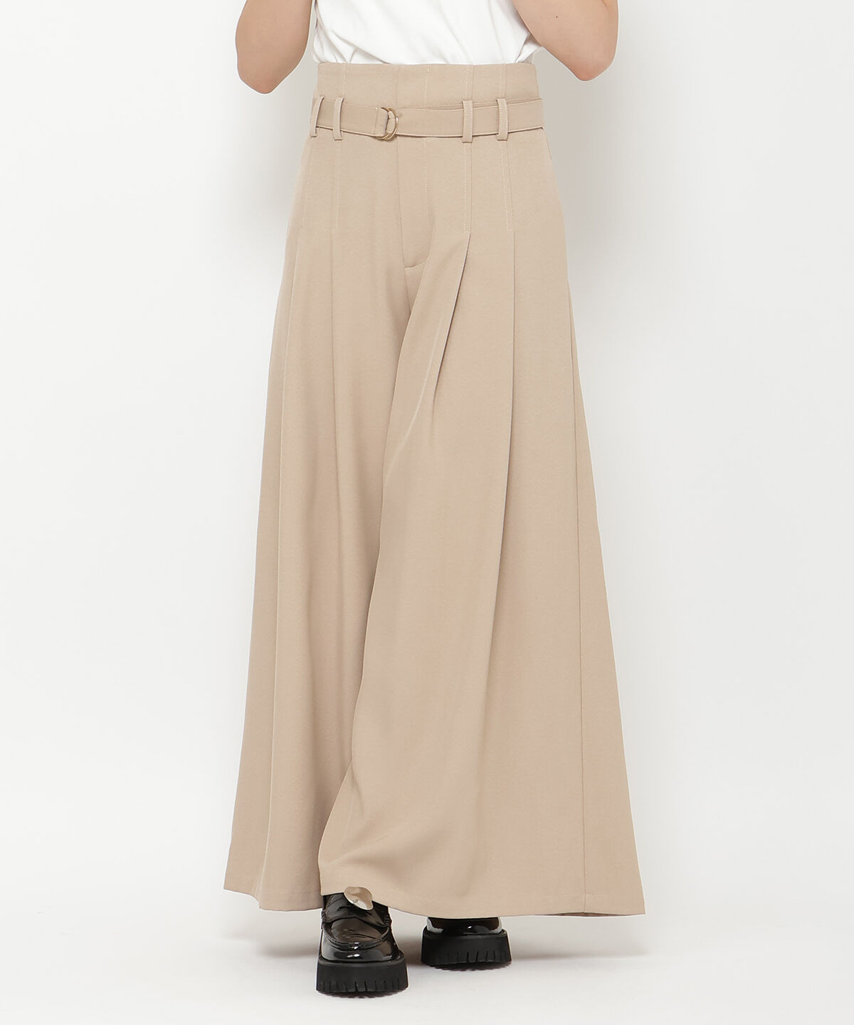 REDYAZEL「ハイウエストタックフレアパンツ」|その他|