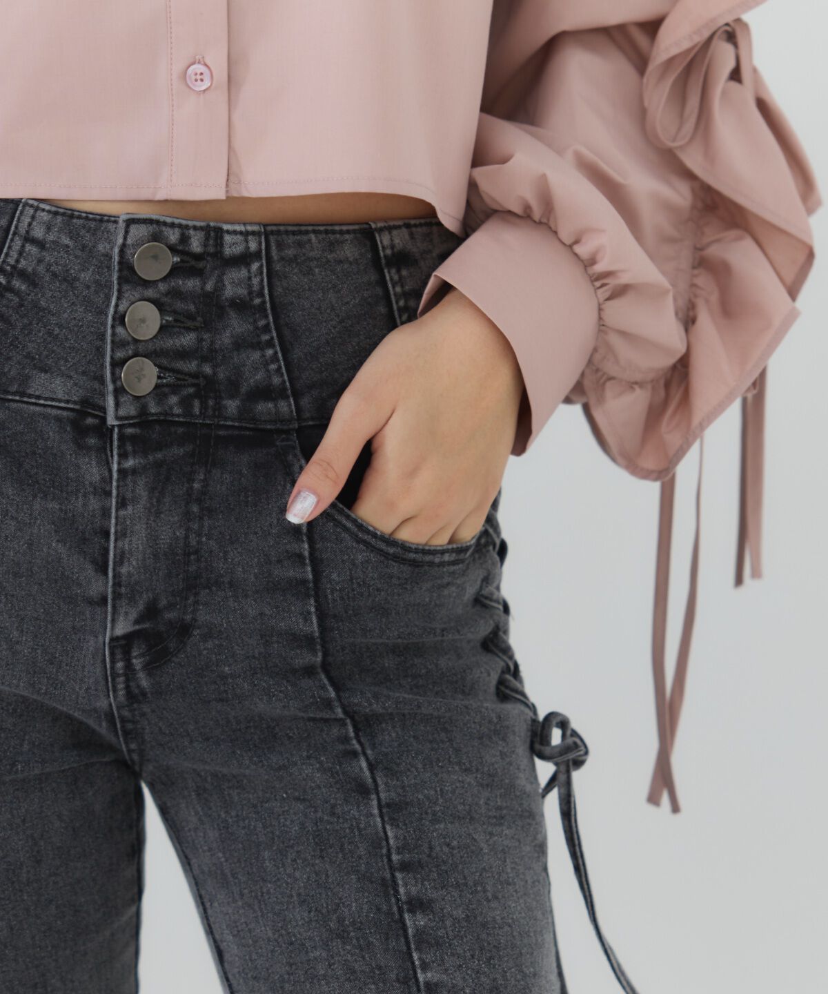 REDYAZEL「サイドリボンレースアップフレアデニムパンツ」|デニム|