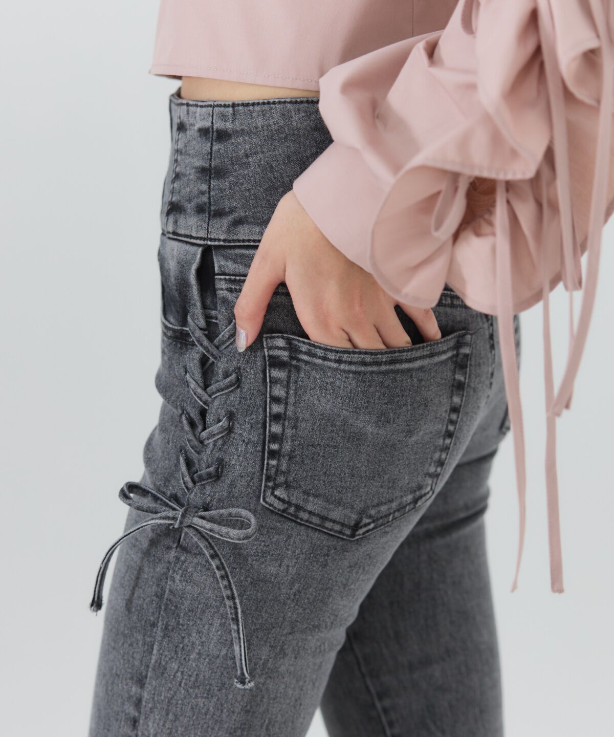 REDYAZEL「サイドリボンレースアップフレアデニムパンツ」|デニム|