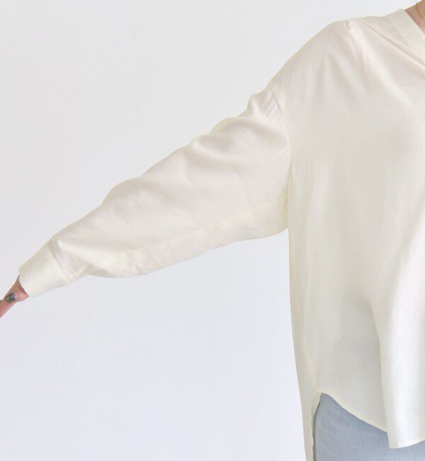 quaranciel「quaranciel:〈手洗い可能〉Vネック バック ギャザー ブラウス」|シャツ・ブラウス|