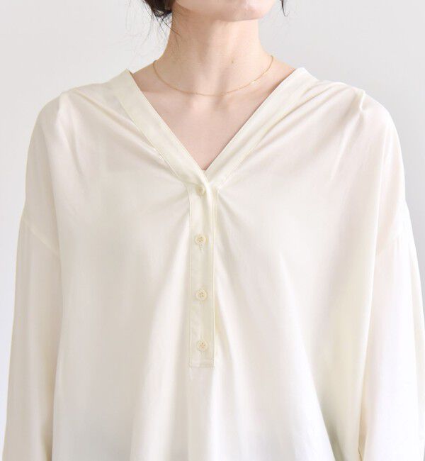 quaranciel「quaranciel:〈手洗い可能〉Vネック バック ギャザー ブラウス」|シャツ・ブラウス|