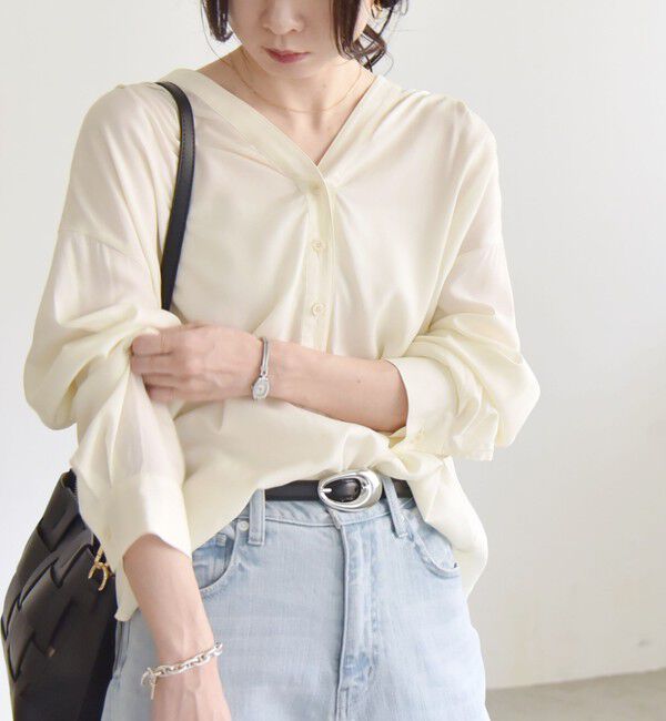 quaranciel「quaranciel:〈手洗い可能〉Vネック バック ギャザー ブラウス」|シャツ・ブラウス|