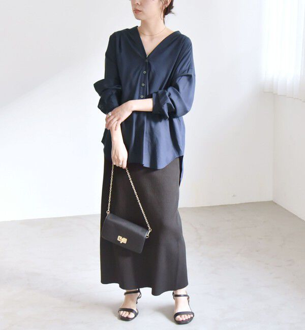 quaranciel「quaranciel:〈手洗い可能〉Vネック バック ギャザー ブラウス」|シャツ・ブラウス|