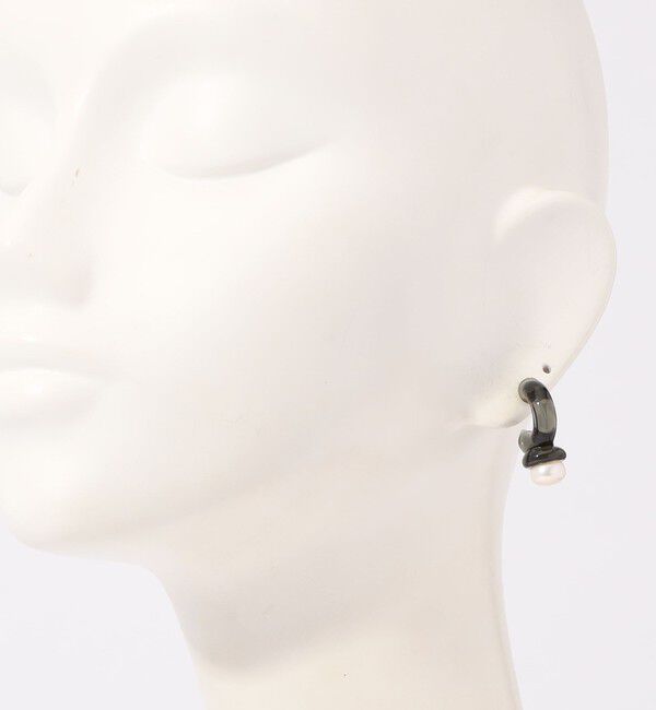 TOMORROWLAND GOODS「LEVENS JEWELS MINI PEARL HOOPS ピアス」|ピアス|