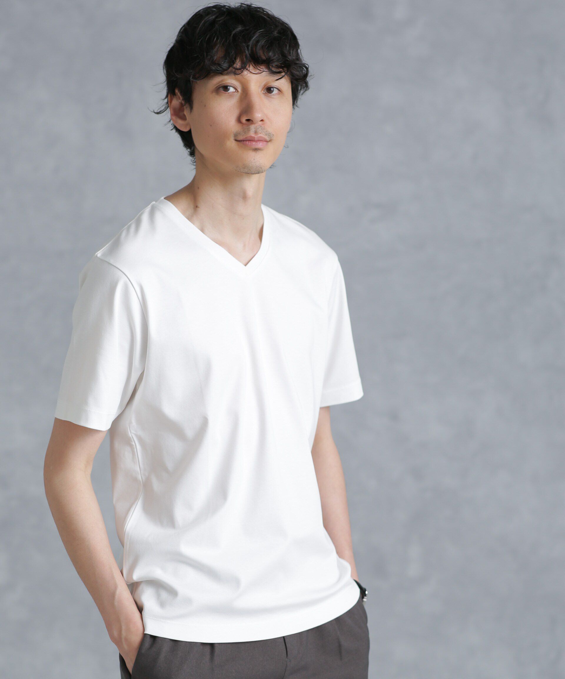 nano･universe「アンチスメル VネックTシャツ 半袖」|Tシャツ・カットソー|