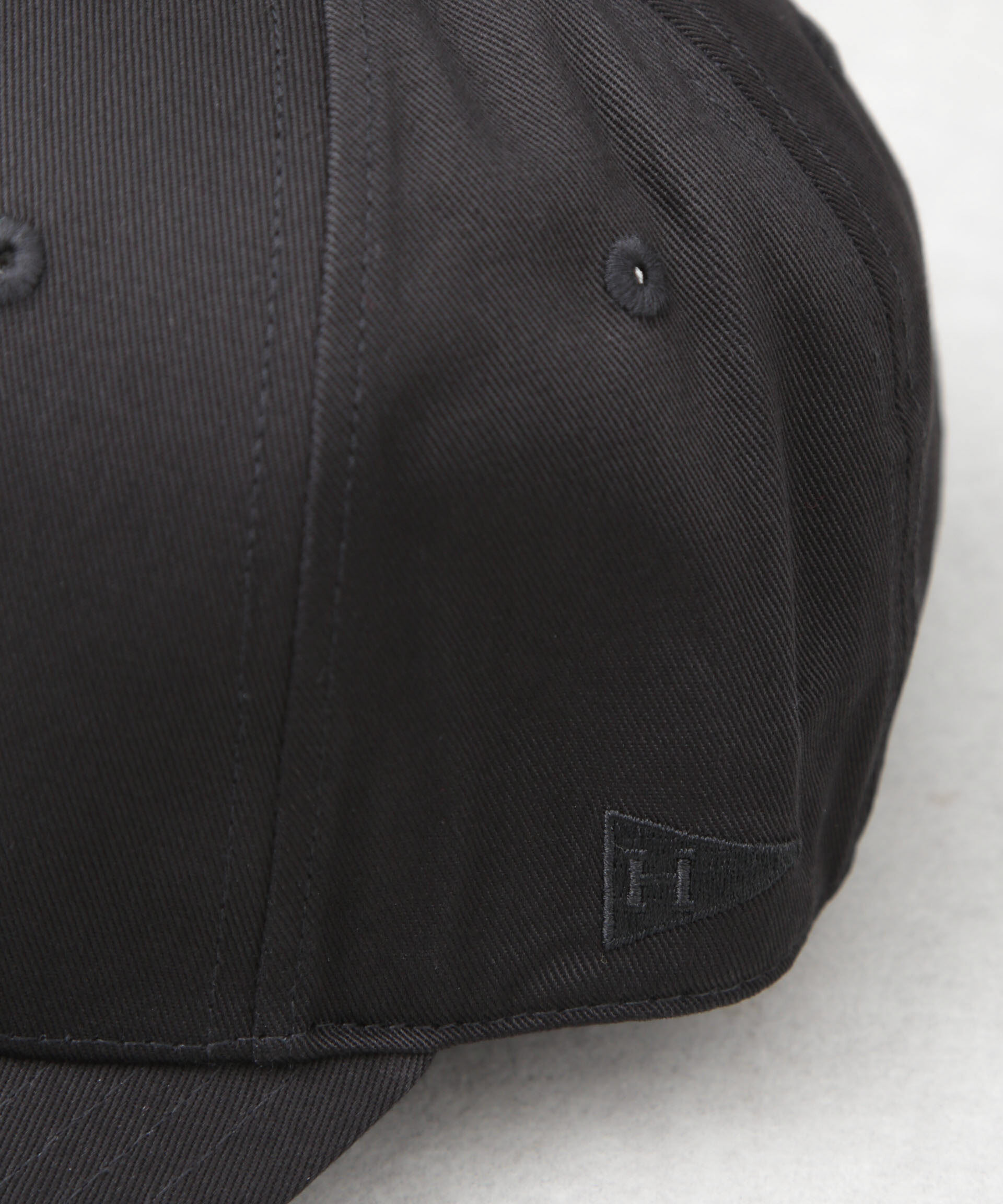 nano･universe「Healthknit/別注 ツイルペナント刺繍キャップ」|キャップ・キャスケット|