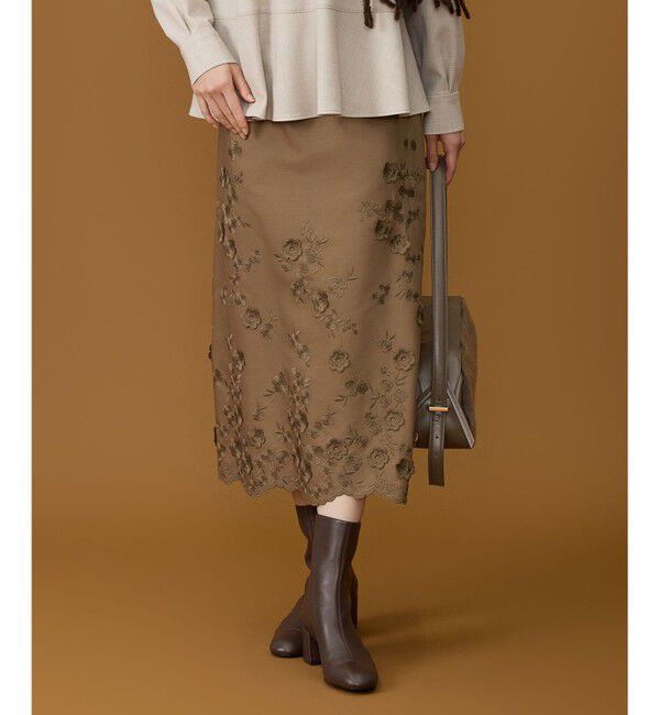 自由区「【SHIHOさん着用】エンブロイダリー スカート」|スカート|モカ