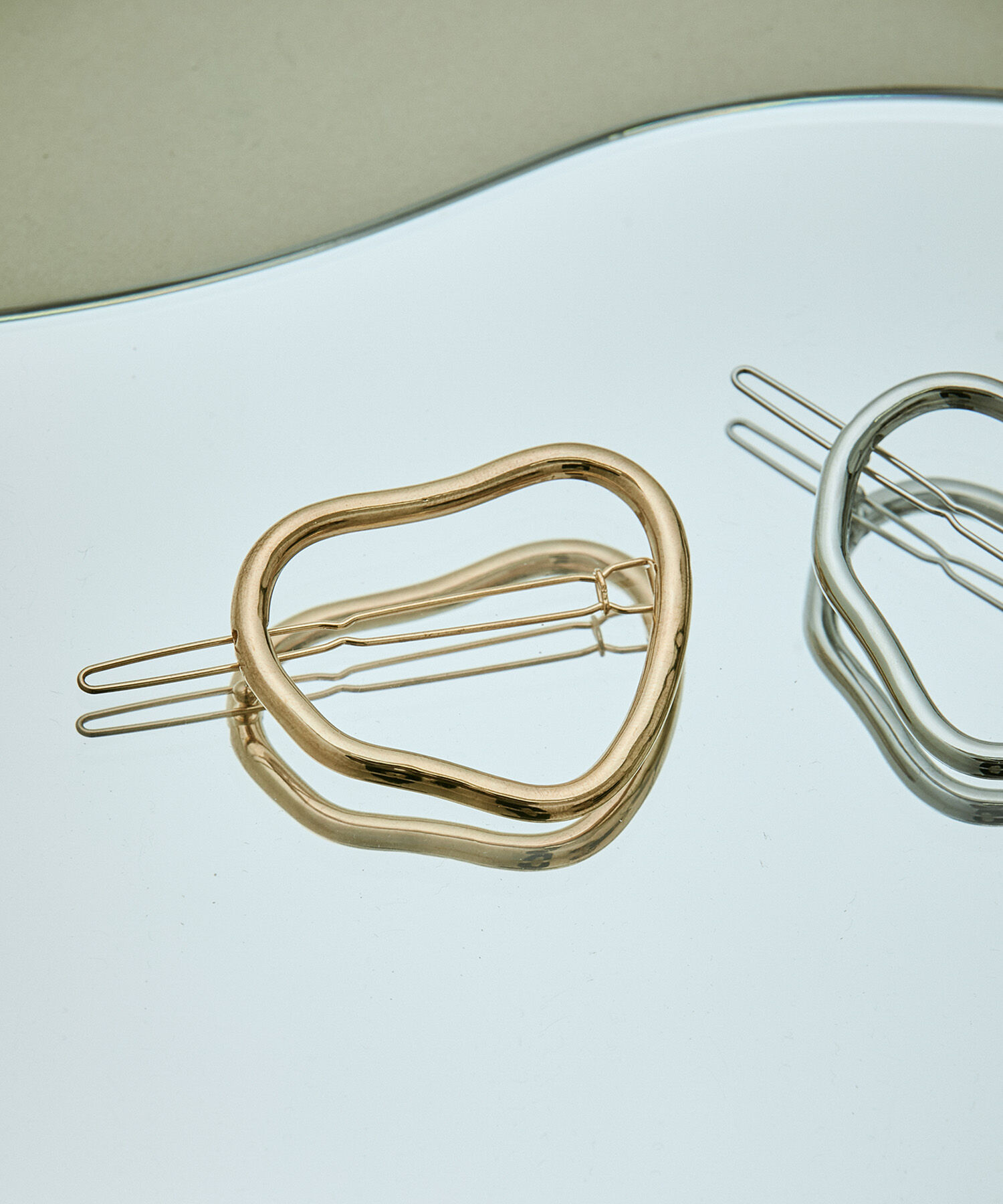 VIS「ニュアンスメタルラインヘアピン」|その他|ゴールド(90)