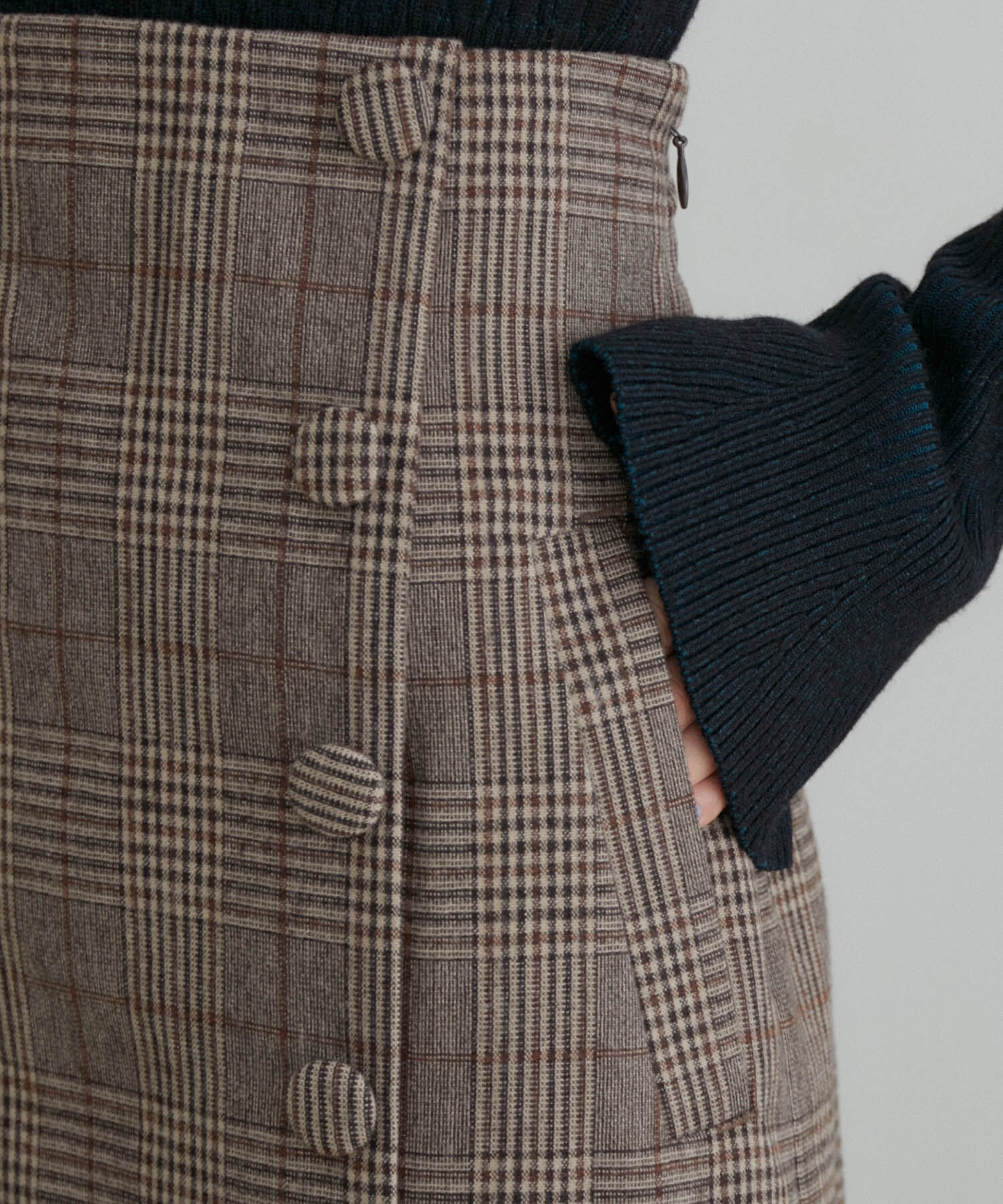 VIS「【洗える】くるみボタンチェックタイトスカート」|スカート|