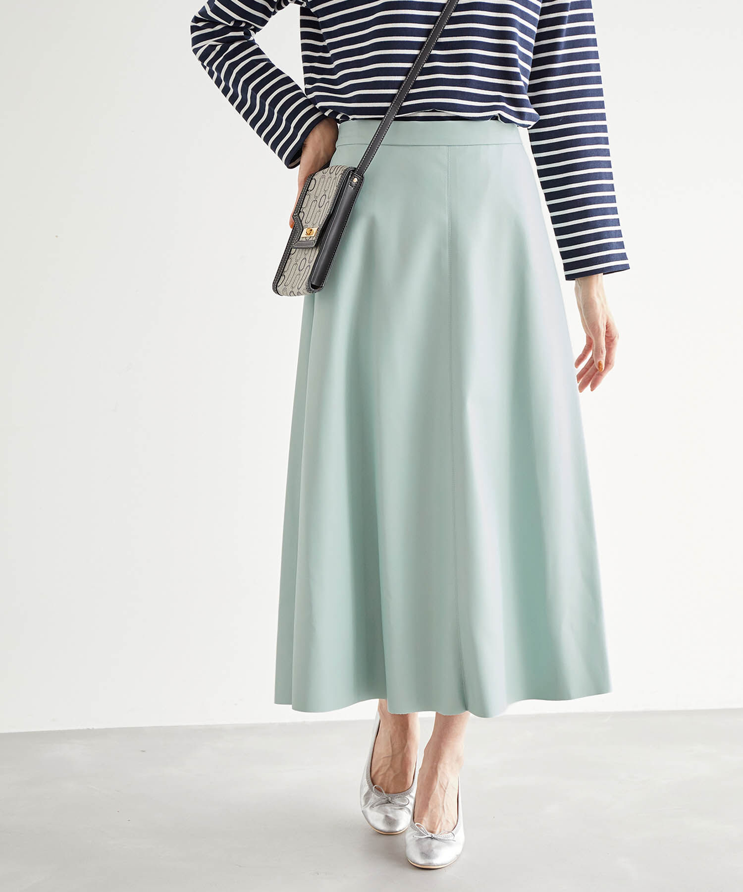 Rope&rsquo;Picnic「フェイクレザーフレアスカート」|スカート|ライトグリーン(33)