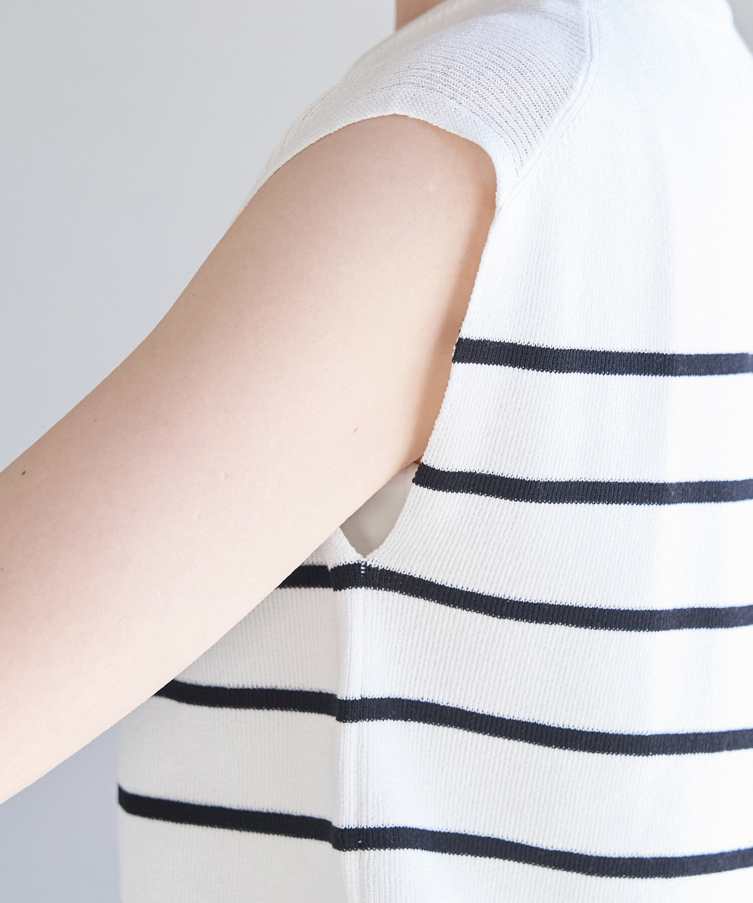 Rope&rsquo;Picnic「Beauty knit/デコルテシアーゼロスリーブニットプルオーバー」|ニット・セーター|