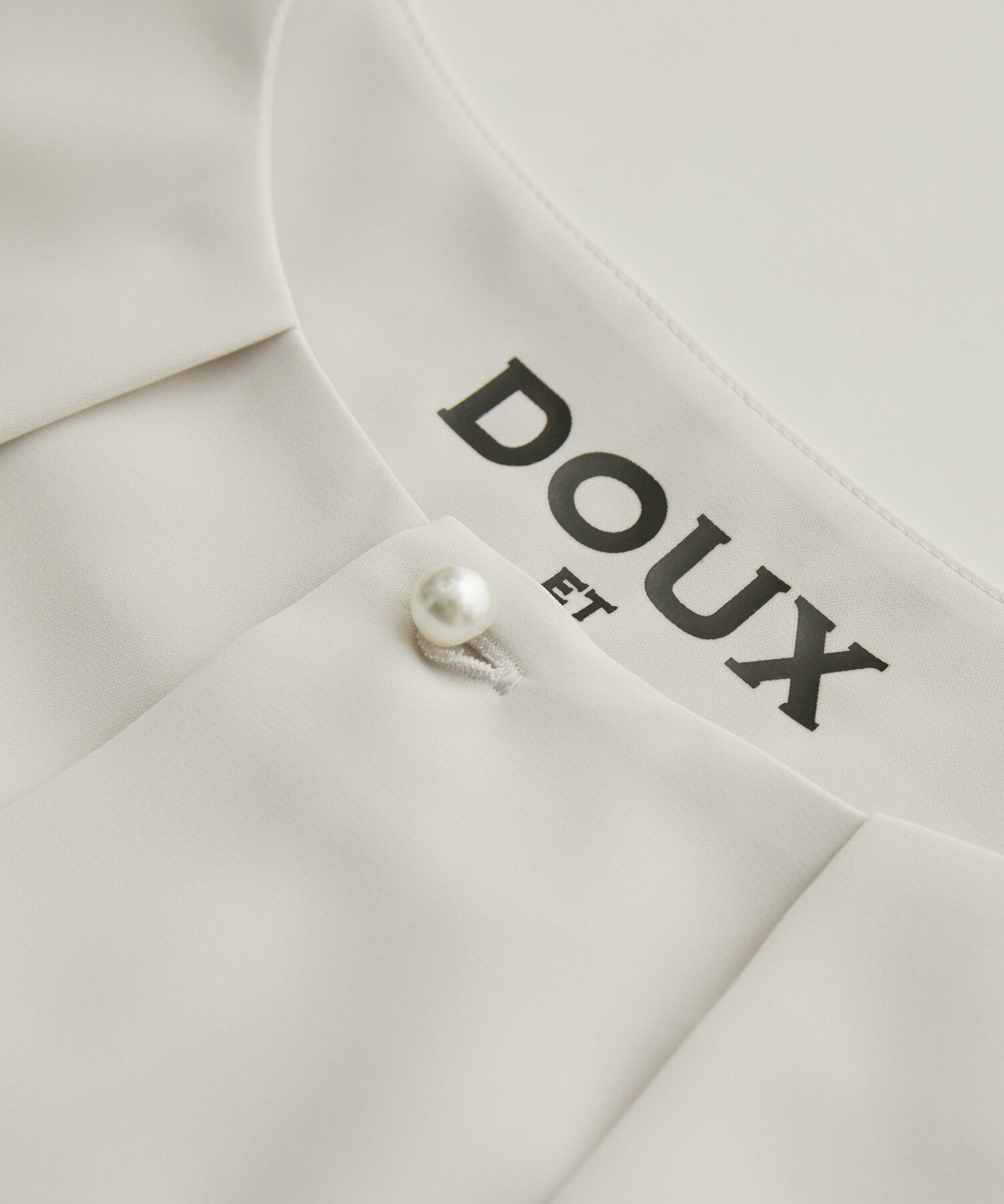 Rope&rsquo;Picnic「ENERGYシリーズ/フロントパールブラウス」|シャツ・ブラウス|