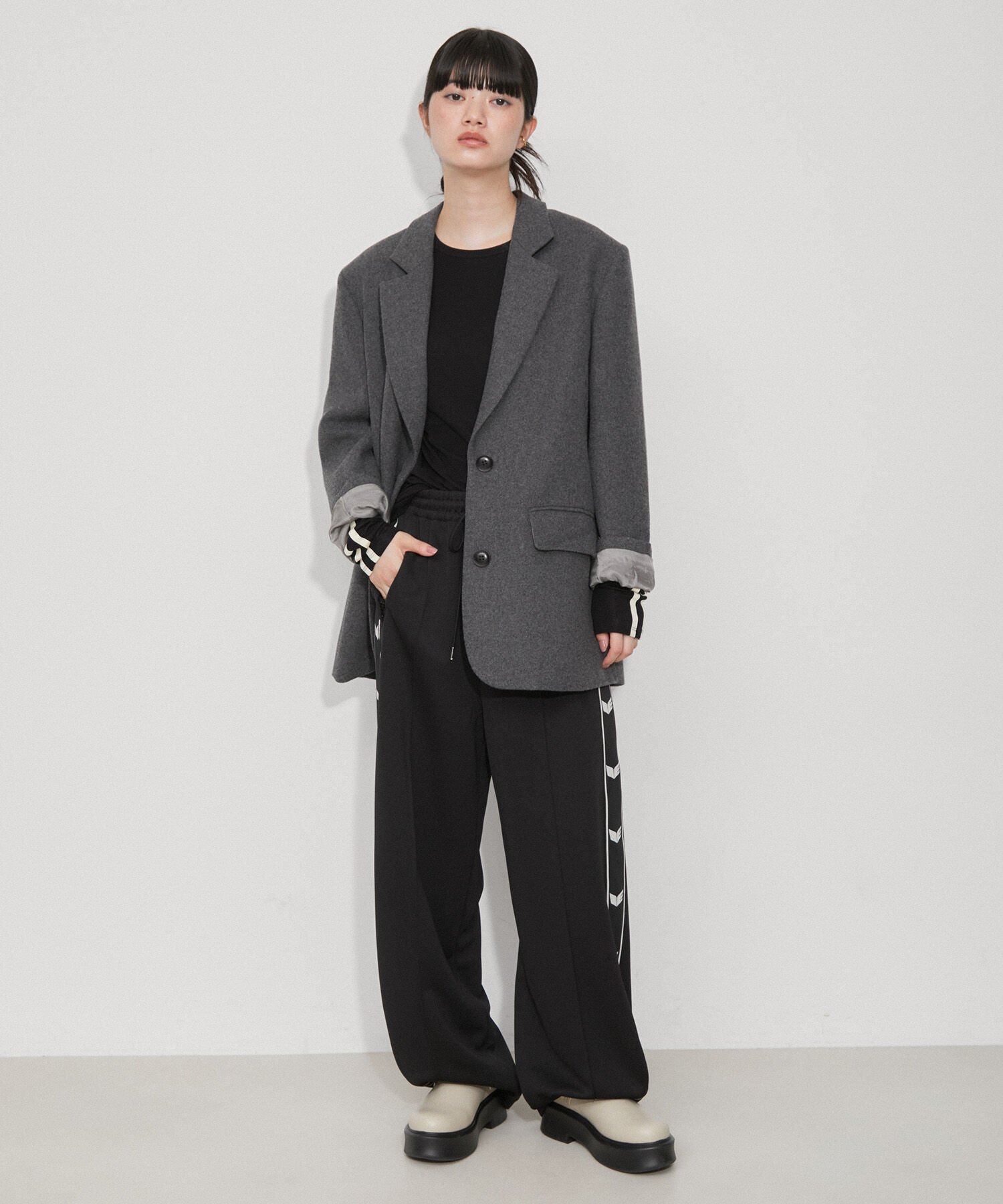 ADAM ET ROPE'「【サステナブル・洗える】erimaベアフライスロンT」|Tシャツ・カットソー|