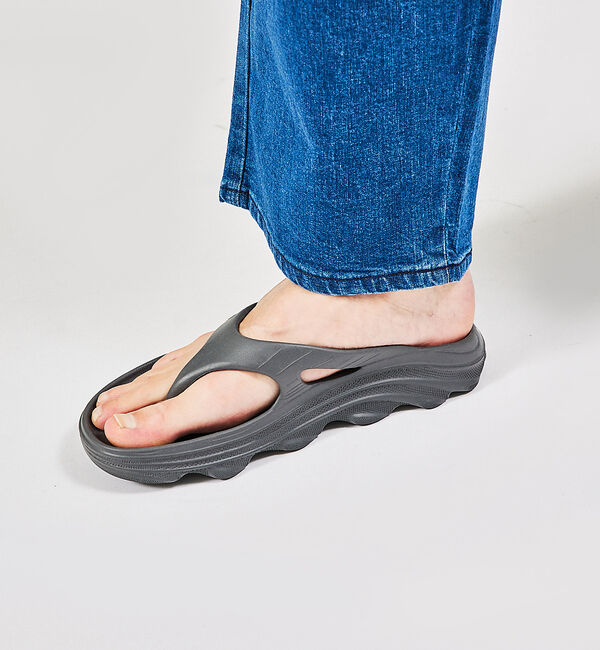 ABAHOUSE「【Doubleu /ダブリュー】W4 RIVA/トング型/リカバリーサンダル」|サンダル|チャコールグレー