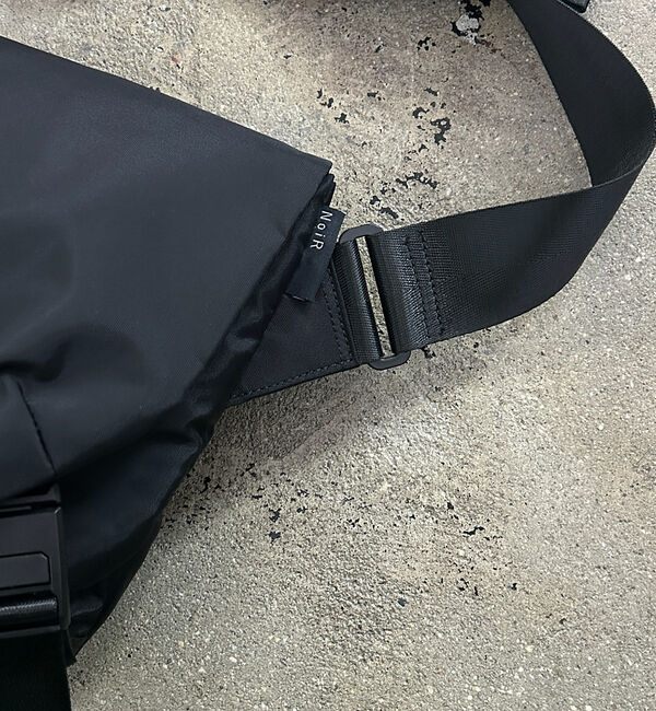 ABAHOUSE「【NoiR/ノアール】ComCompass messenger N25002/メ」|ショルダー・メッセンジャー|