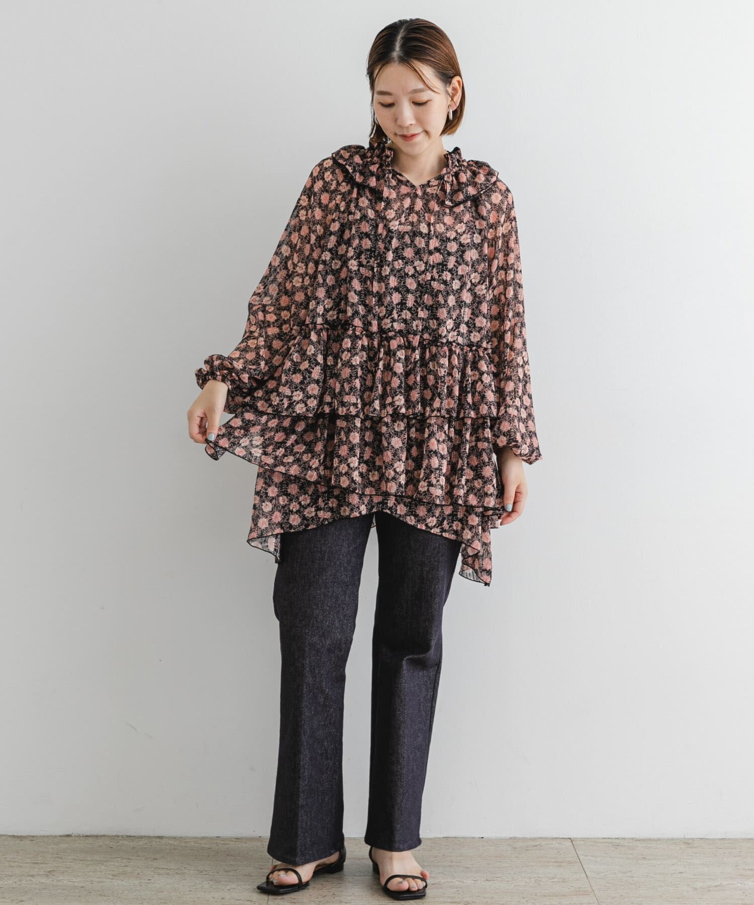 URBAN RESEARCH ROSSO「F by ROSSO　フラワープリントティアードミニワンピース」|ワンピース|