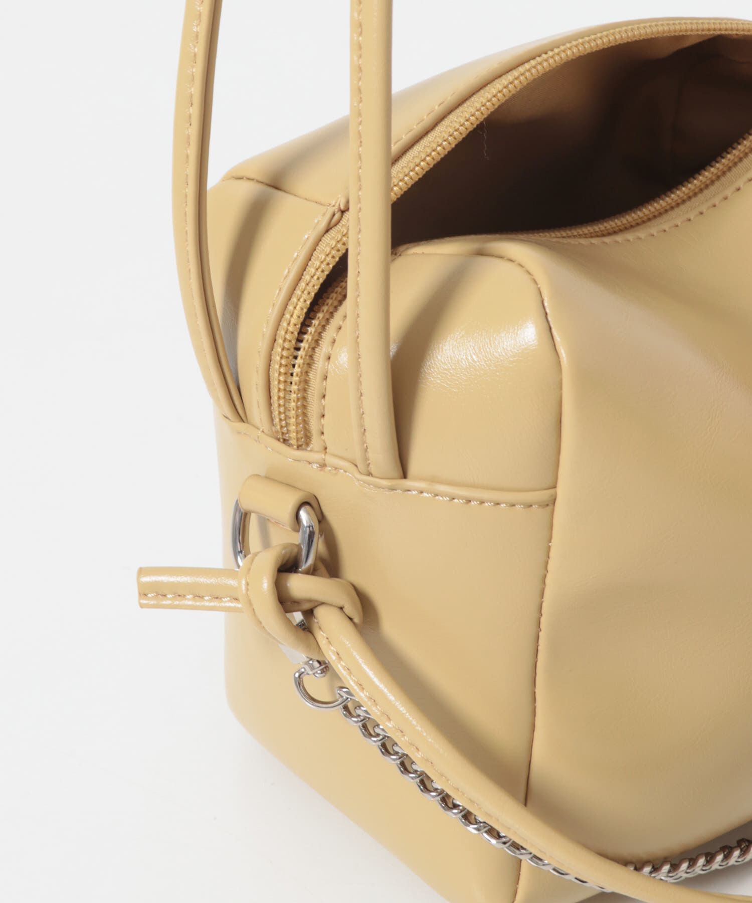  「チェーン付きスクエアBAG」|ショルダー・メッセンジャー|