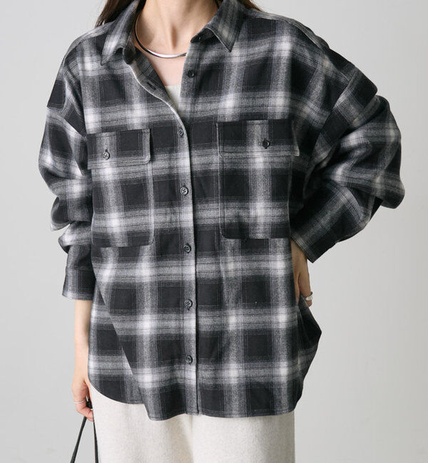  「【Du noir】オンブレチェックWポケットオーバーシャツ」|シャツ・ブラウス|ブラック系その他
