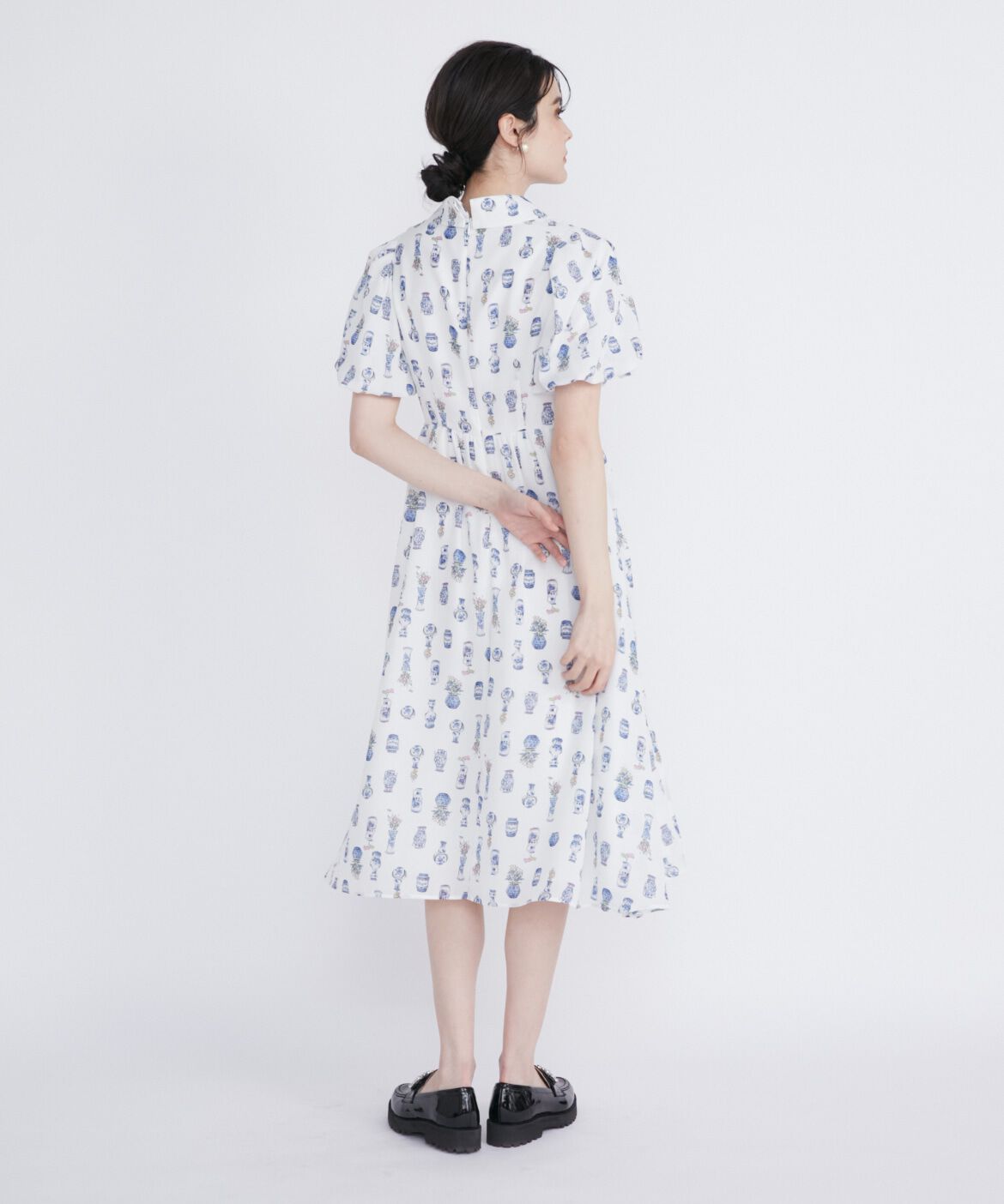 Maglie le cassetto「フラワーベースシャツワンピース」|ワンピース|