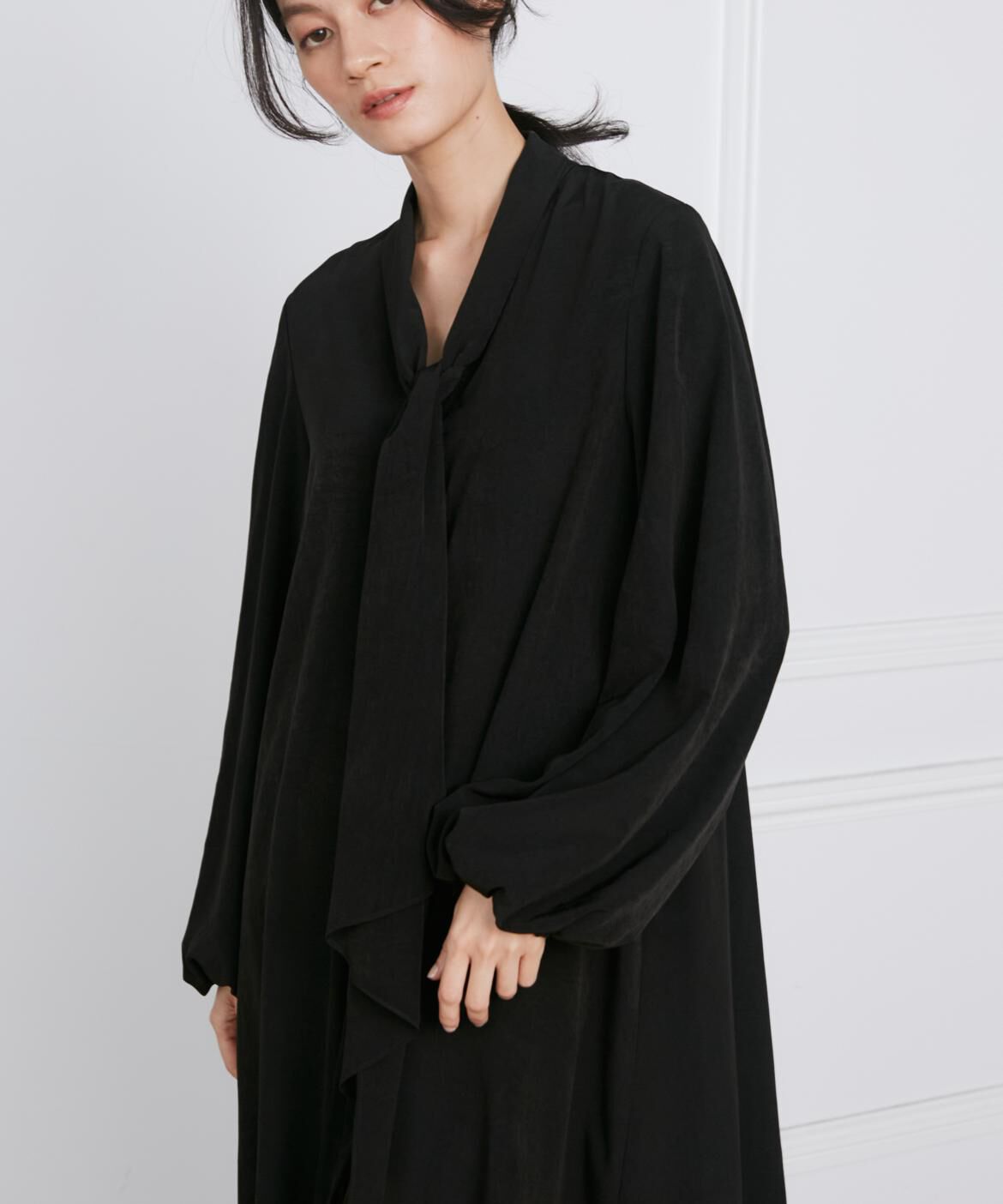 INED「リボンタイバックプリーツドレス《la veille by SUPERIOR CLOSET》」|ワンピース|