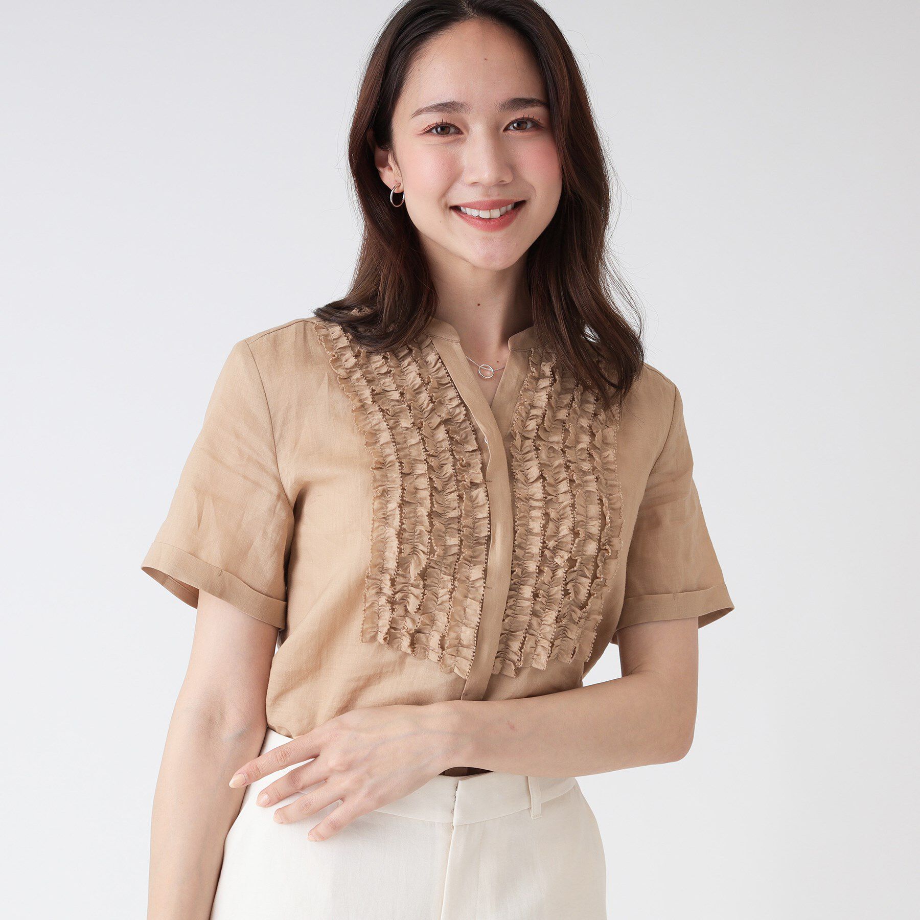 COUP DE CHANCE「【洗える／ラミー】フリルデザインブラウス」|シャツ・ブラウス|グレージュ(050)