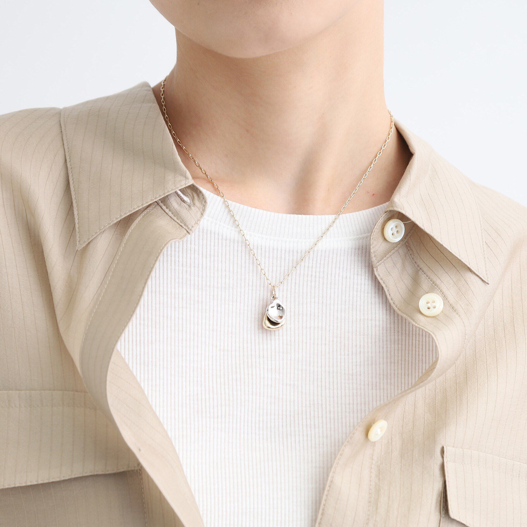 INDIVI「【レイヤード素材】デザイントップミドルネックレス」|ネックレス|