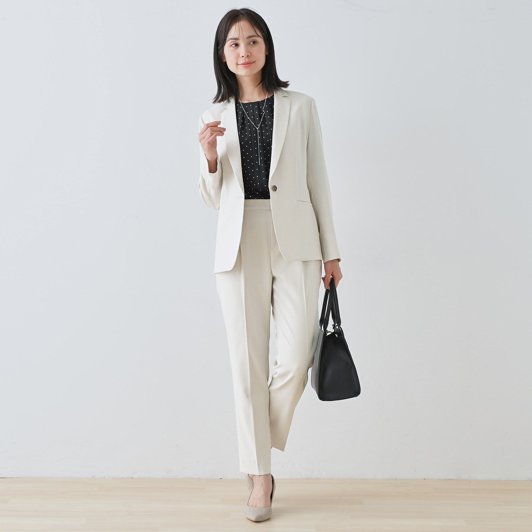 INDIVI「【通勤スーツ】ドライタッチテーパードパンツ」|スーツ|