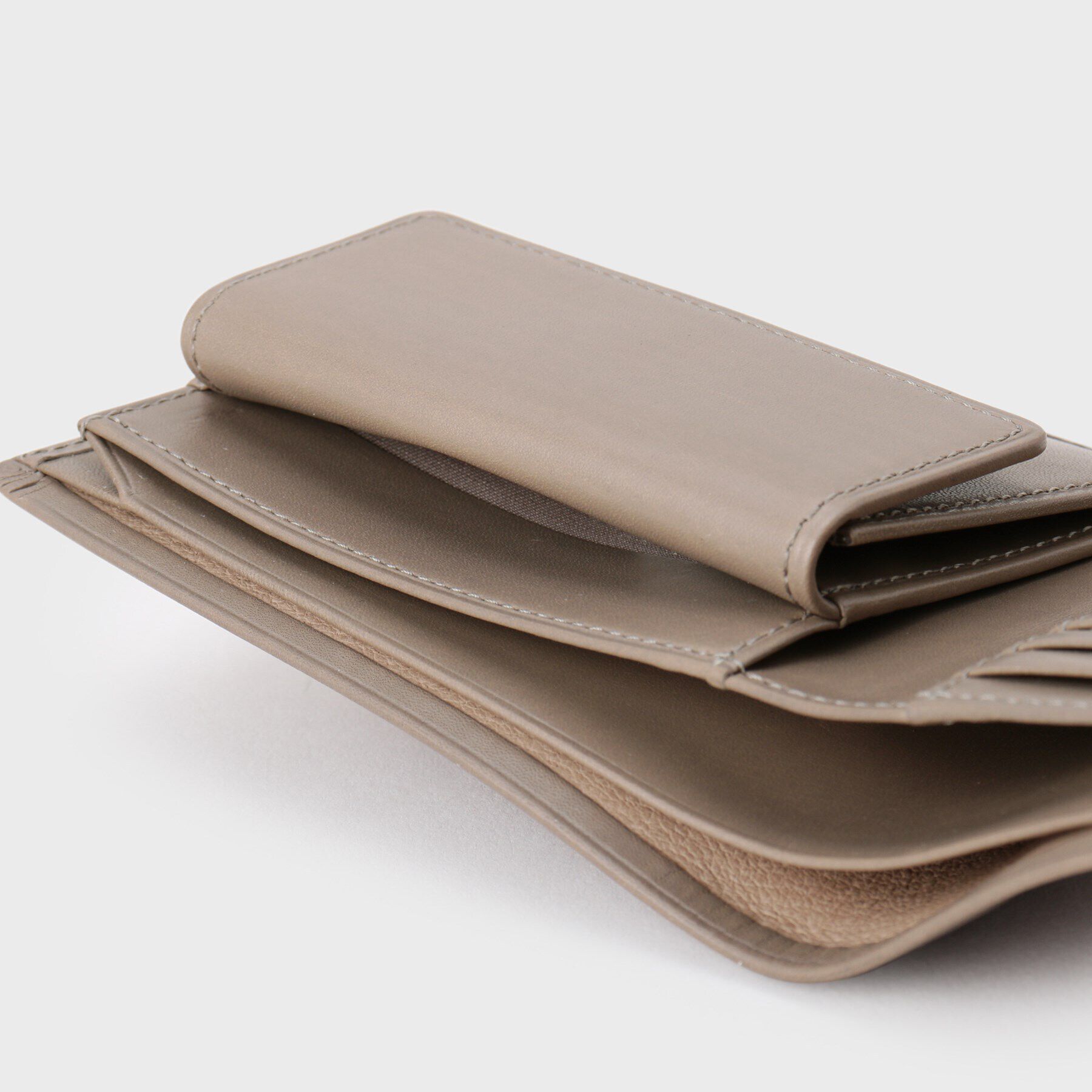 TAKEO KIKUCHI「【THE FLAGSHIP】風琴マチ 2つ折り財布」|財布|