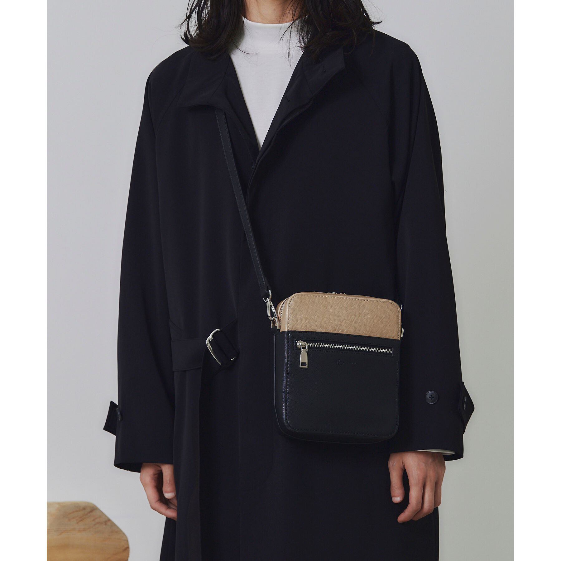 tk.TAKEO KIKUCHI「バイカラースクエアボックスショルダーバッグ」|ショルダー・メッセンジャー|ﾌﾞﾗｯｸ(619)