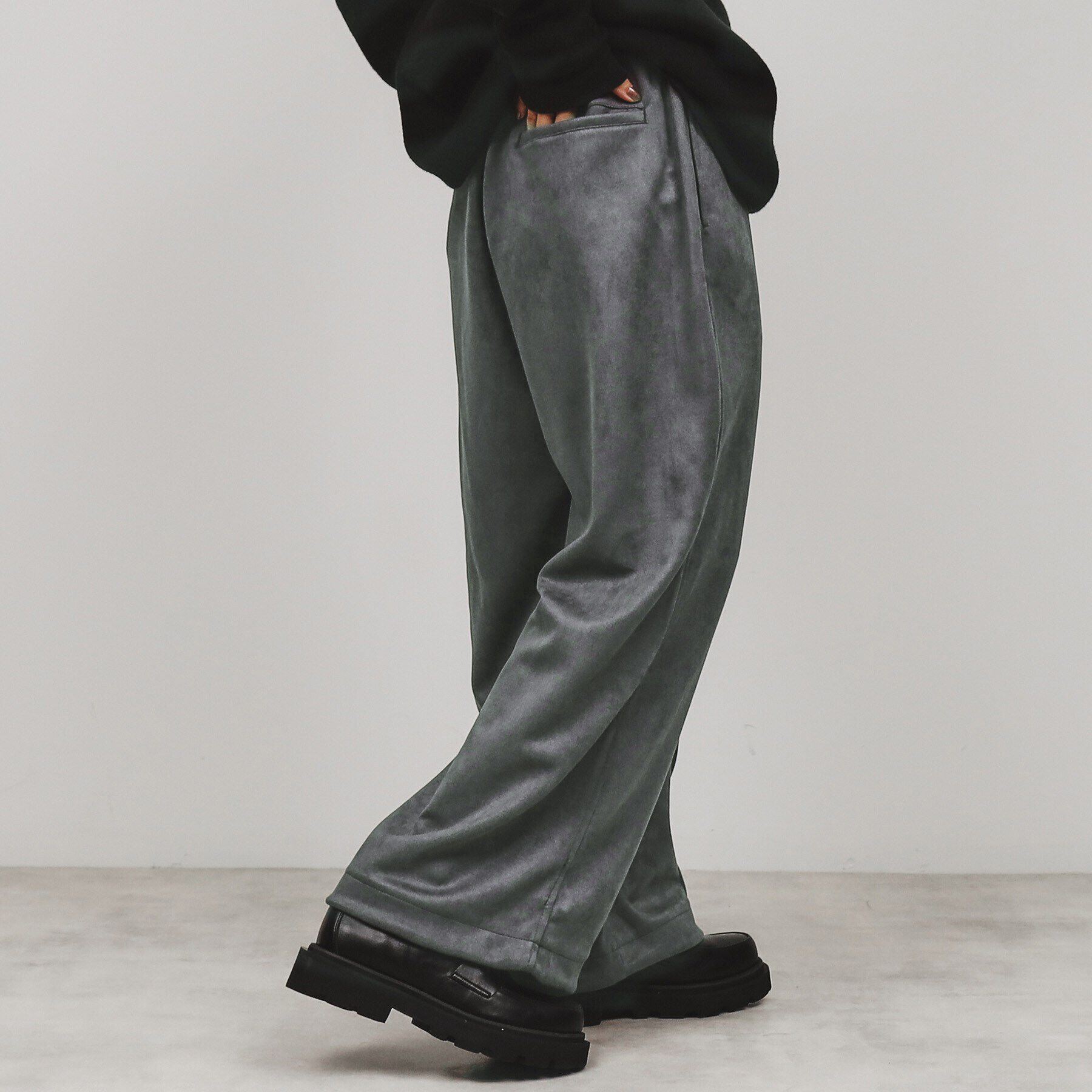 tk.TAKEO KIKUCHI「【Aラインシリーズ】スエードバギーパンツ」|その他|