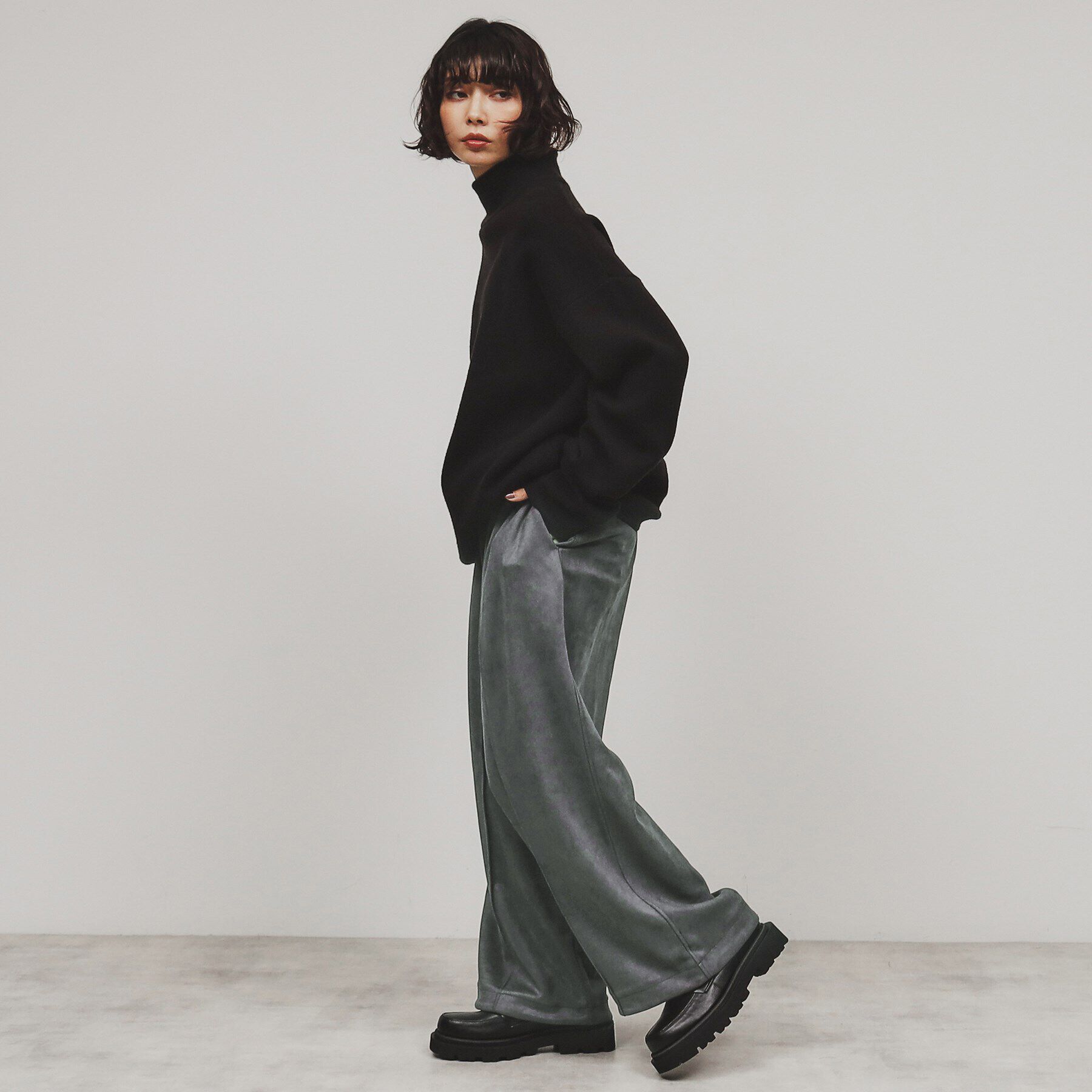 tk.TAKEO KIKUCHI「【Aラインシリーズ】スエードバギーパンツ」|その他|