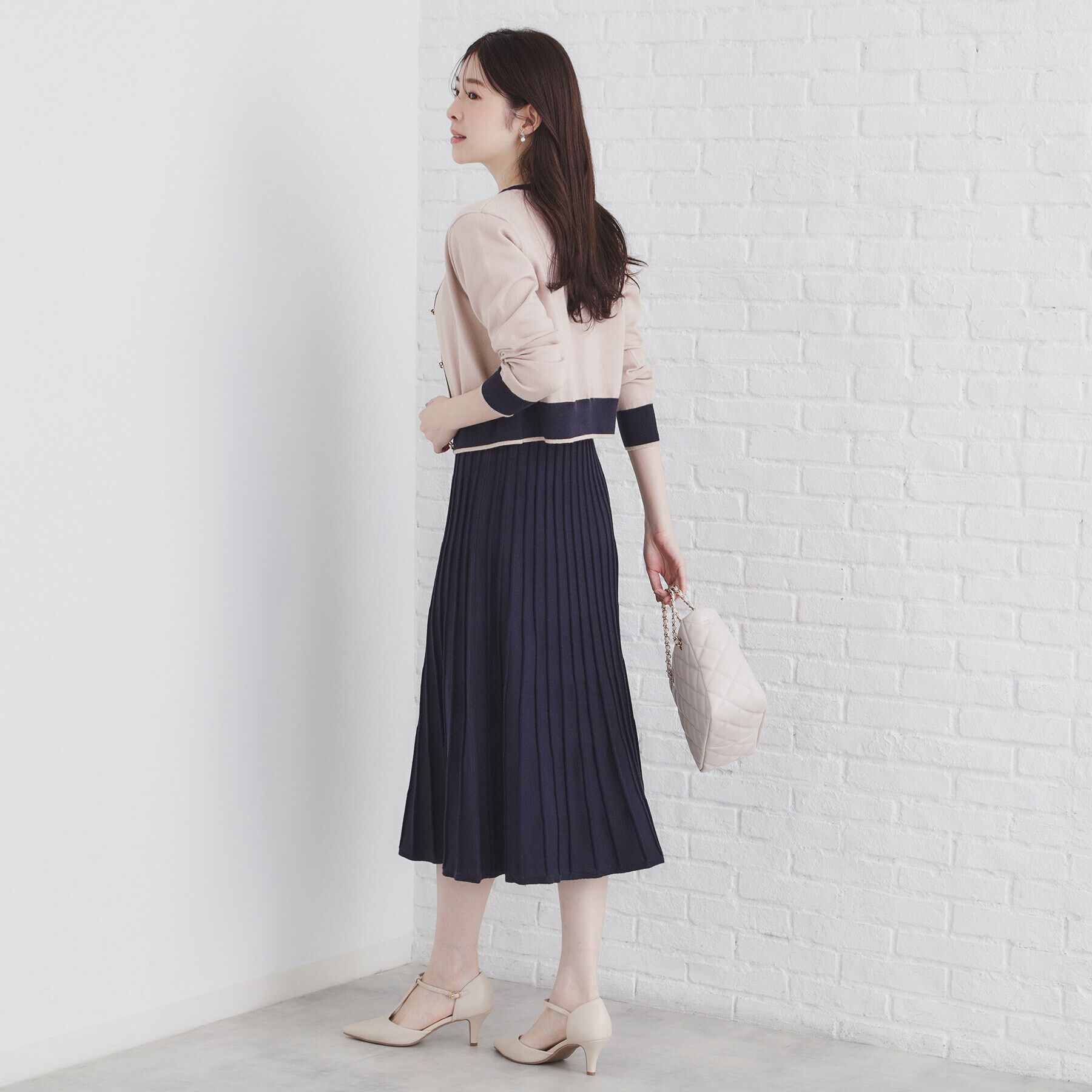 index「《ツインセット》カーディガン&times;バイカラーニットワンピース【洗濯機洗い可】」|ワンピース|