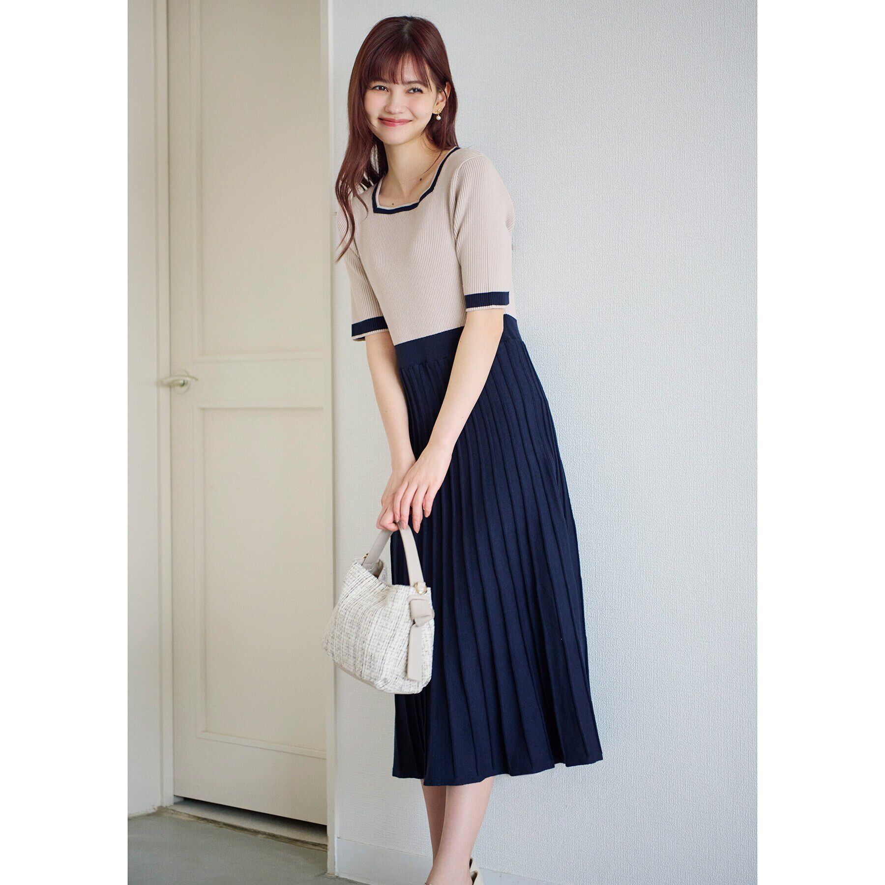 index「《ツインセット》カーディガン&times;バイカラーニットワンピース【洗濯機洗い可】」|ワンピース|