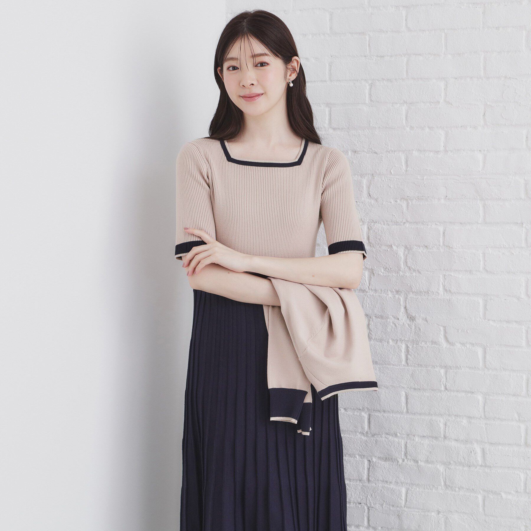 index「《ツインセット》カーディガン&times;バイカラーニットワンピース【洗濯機洗い可】」|ワンピース|