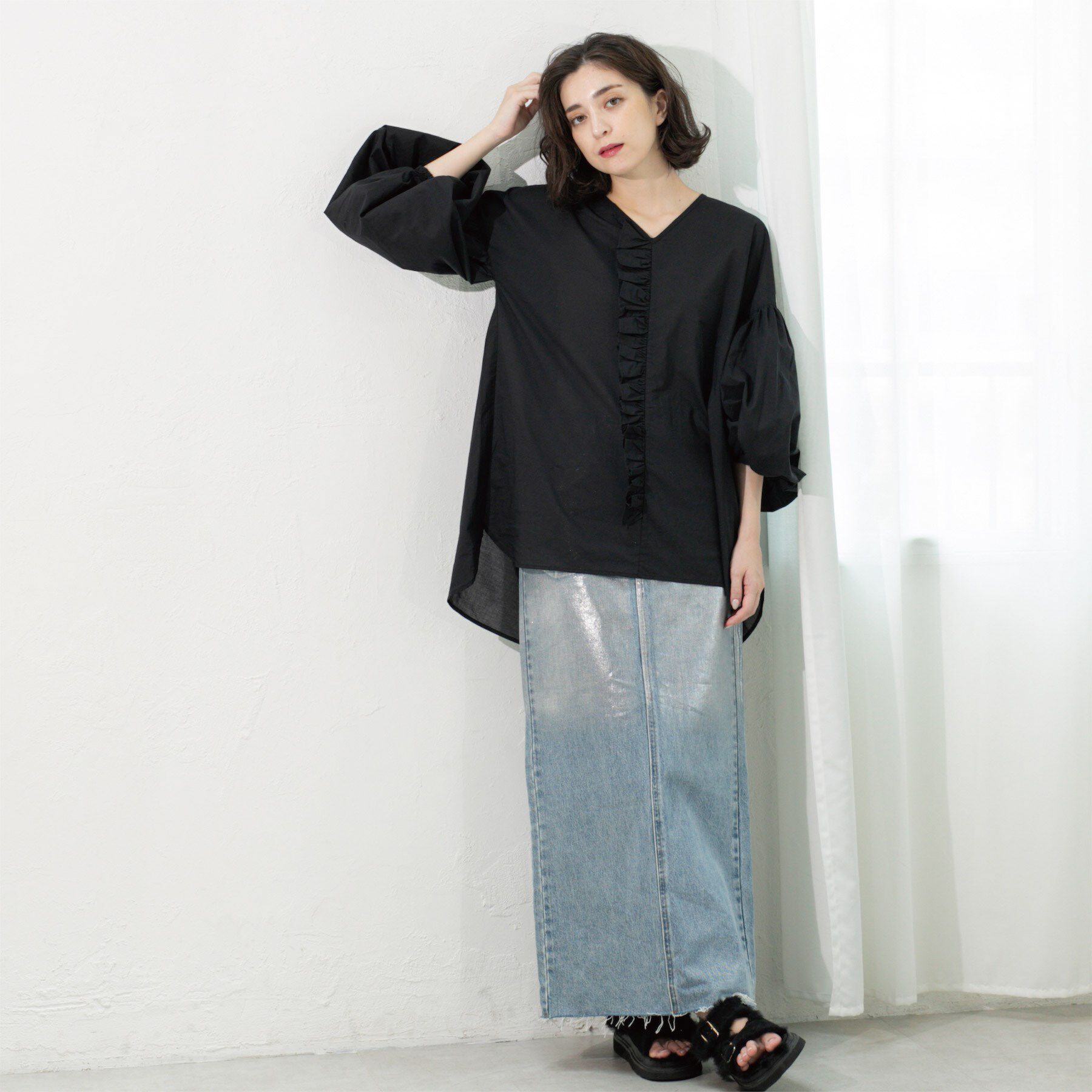 OPAQUE.CLIP「Vネックアシメフリルブラウス【洗濯機洗い可】」|シャツ・ブラウス|
