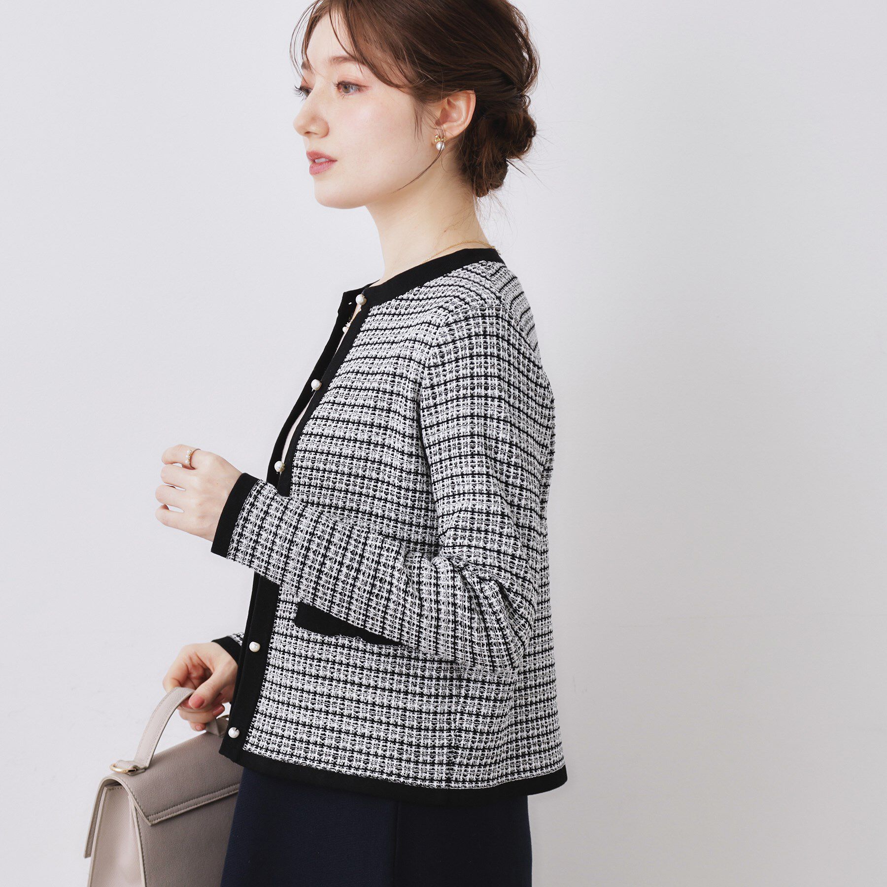 Couture broach「【ハレの日・通勤】ラメツイード ニットカーディガン」|カーディガン|