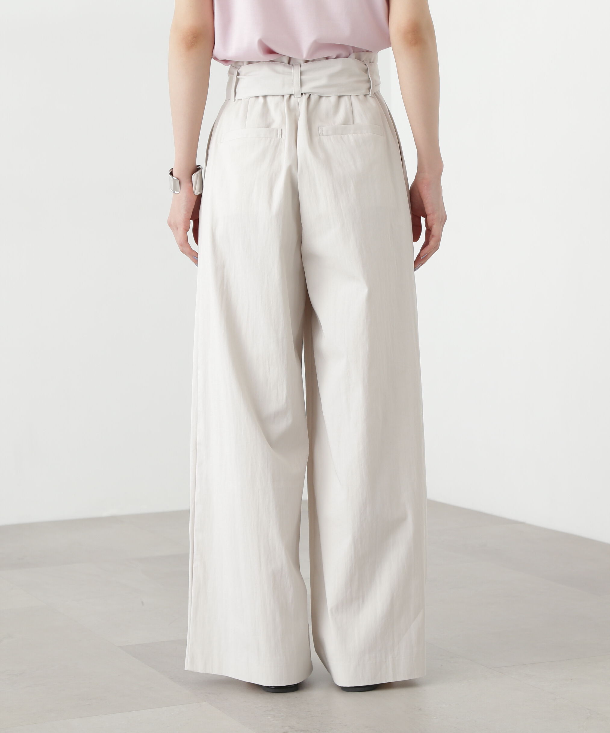 「ベルト付きラップ風ワイドパンツ」|その他|