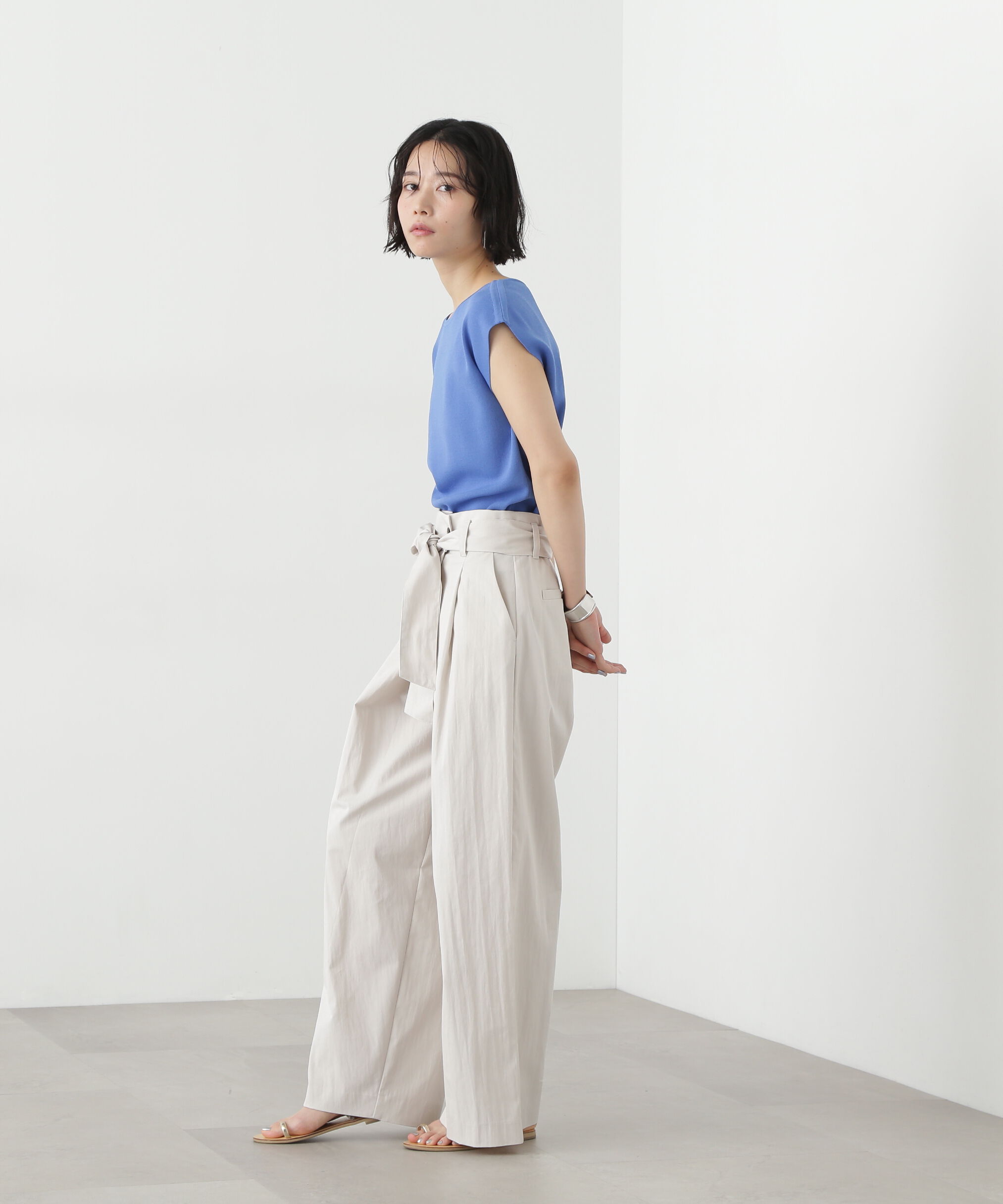  「ベルト付きラップ風ワイドパンツ」|その他|