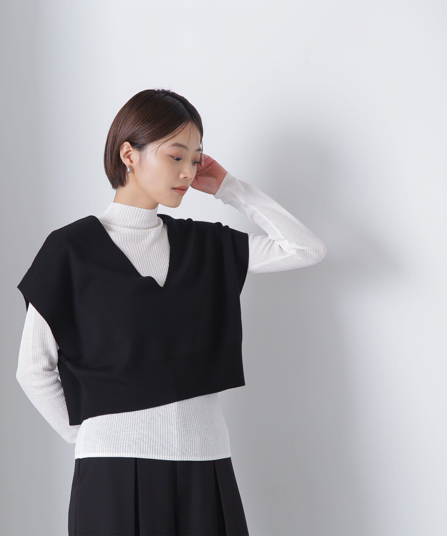  「Vネックベスト&times;シアーリブトップス」|ニット・セーター|